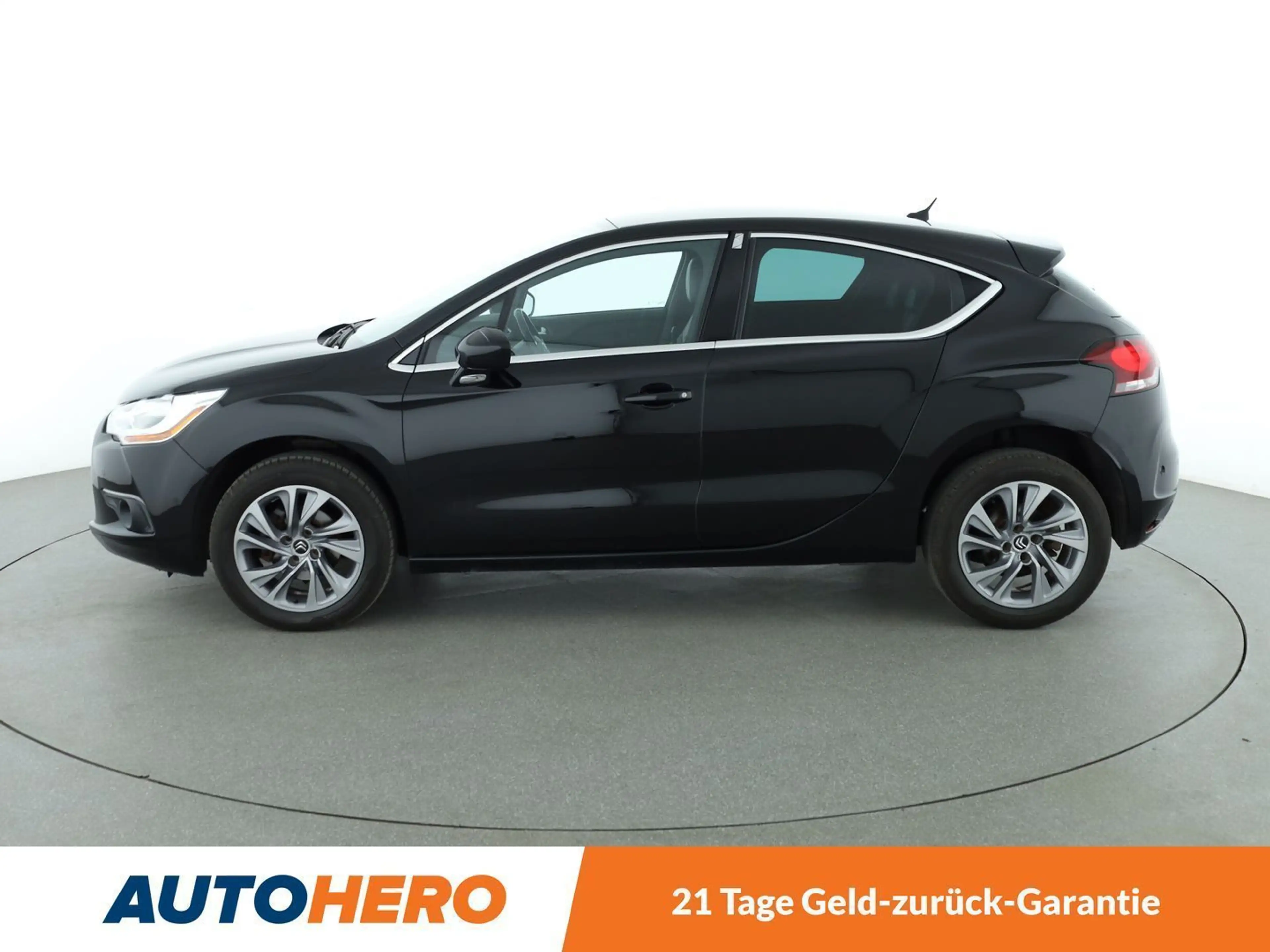 Citroen DS4 1.6 e-HDi SoChic Aut.*TEMPO*PDC* — photo 3
