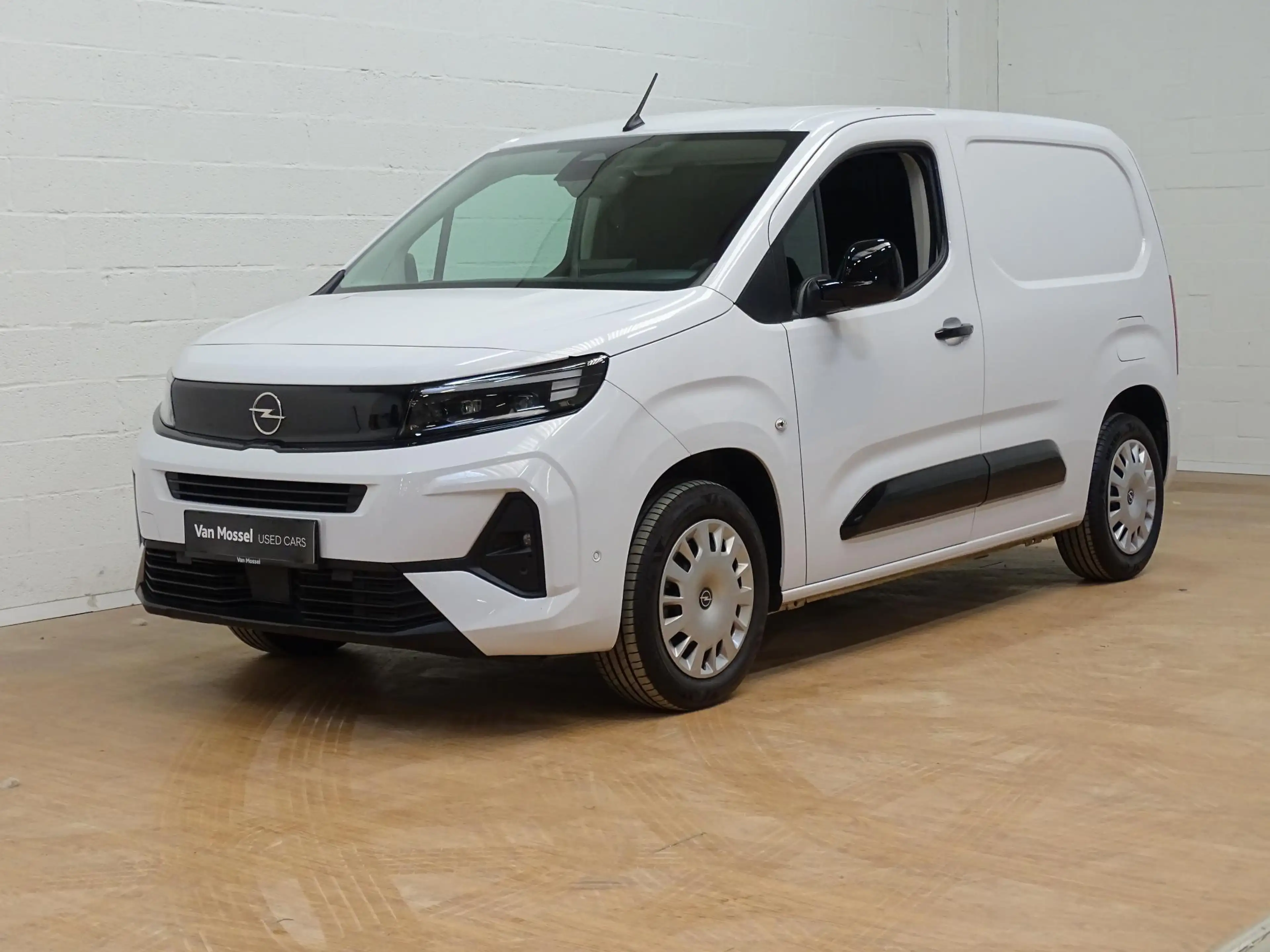Opel Combo 1.5 Turbo 75kW Light L1H1 — photo 5