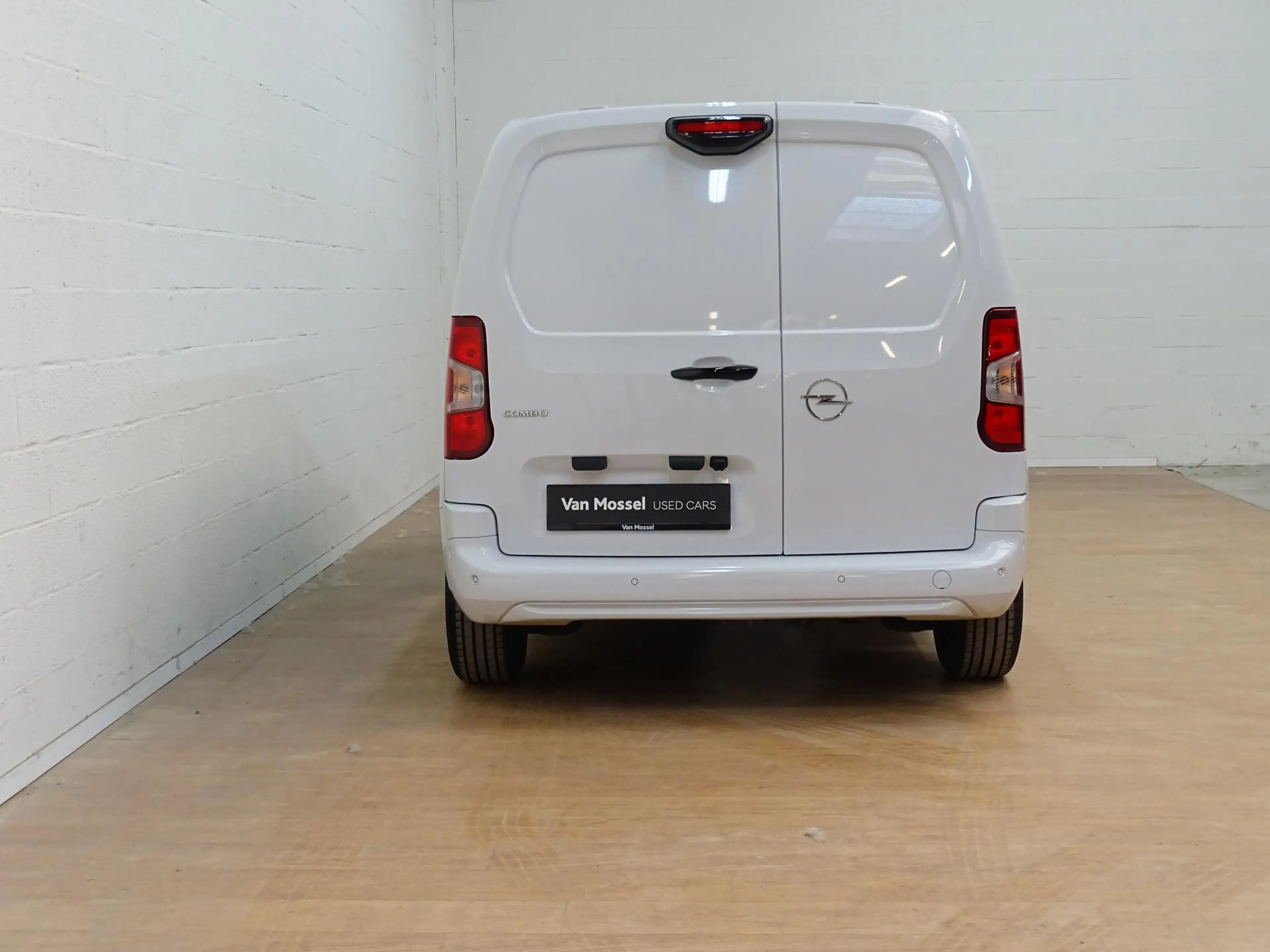 Opel Combo 1.5 Turbo 75kW Light L1H1 — photo 9