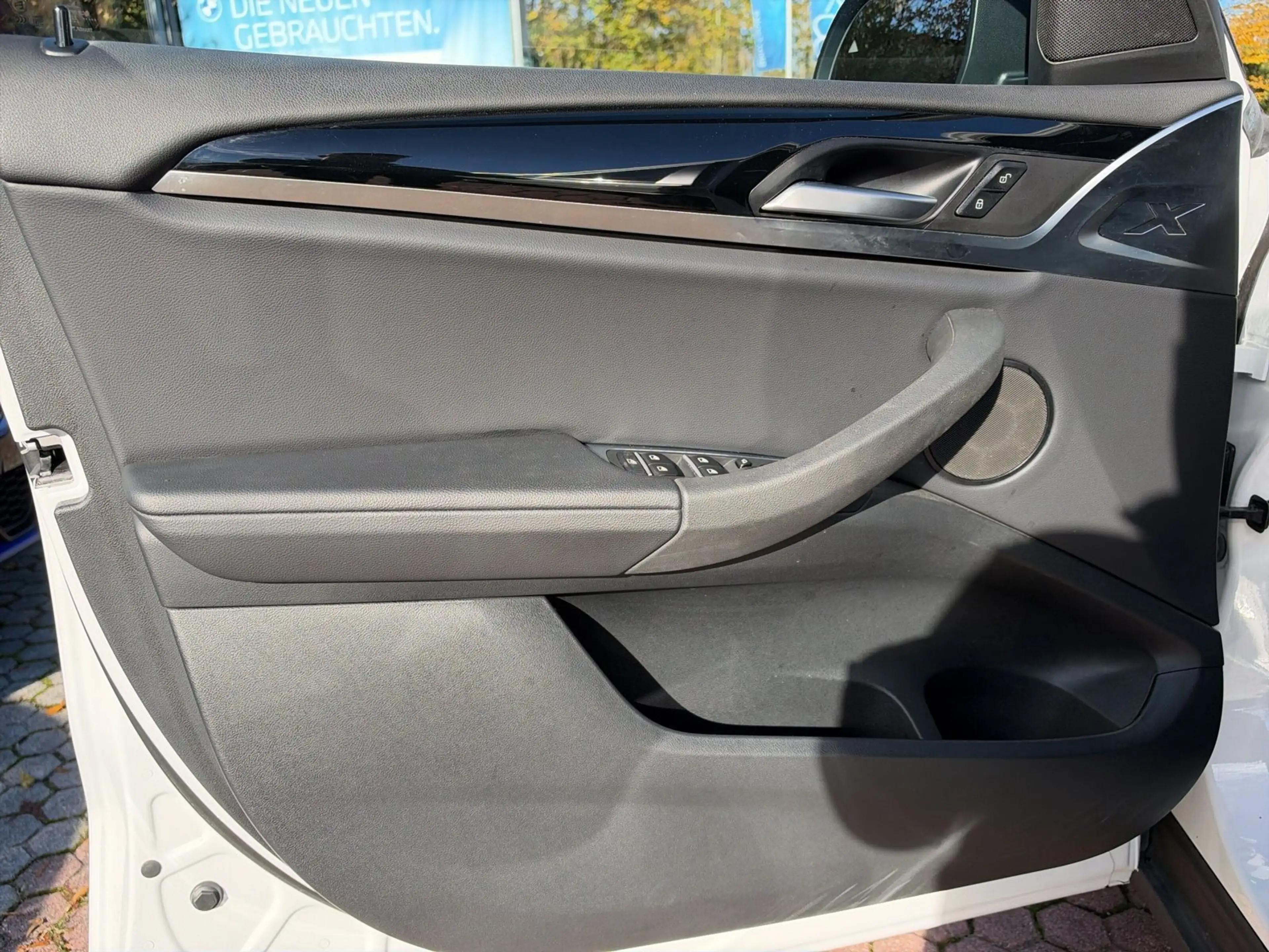 BMW X3 xDrive20d ZA — photo 9