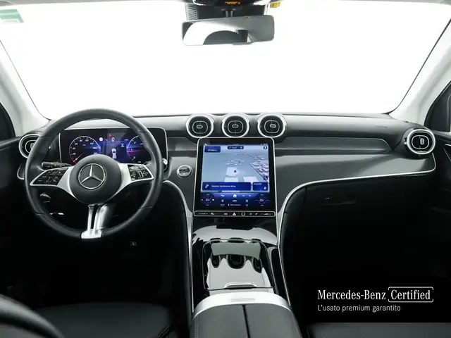 Mercedes-Benz GLC view 9