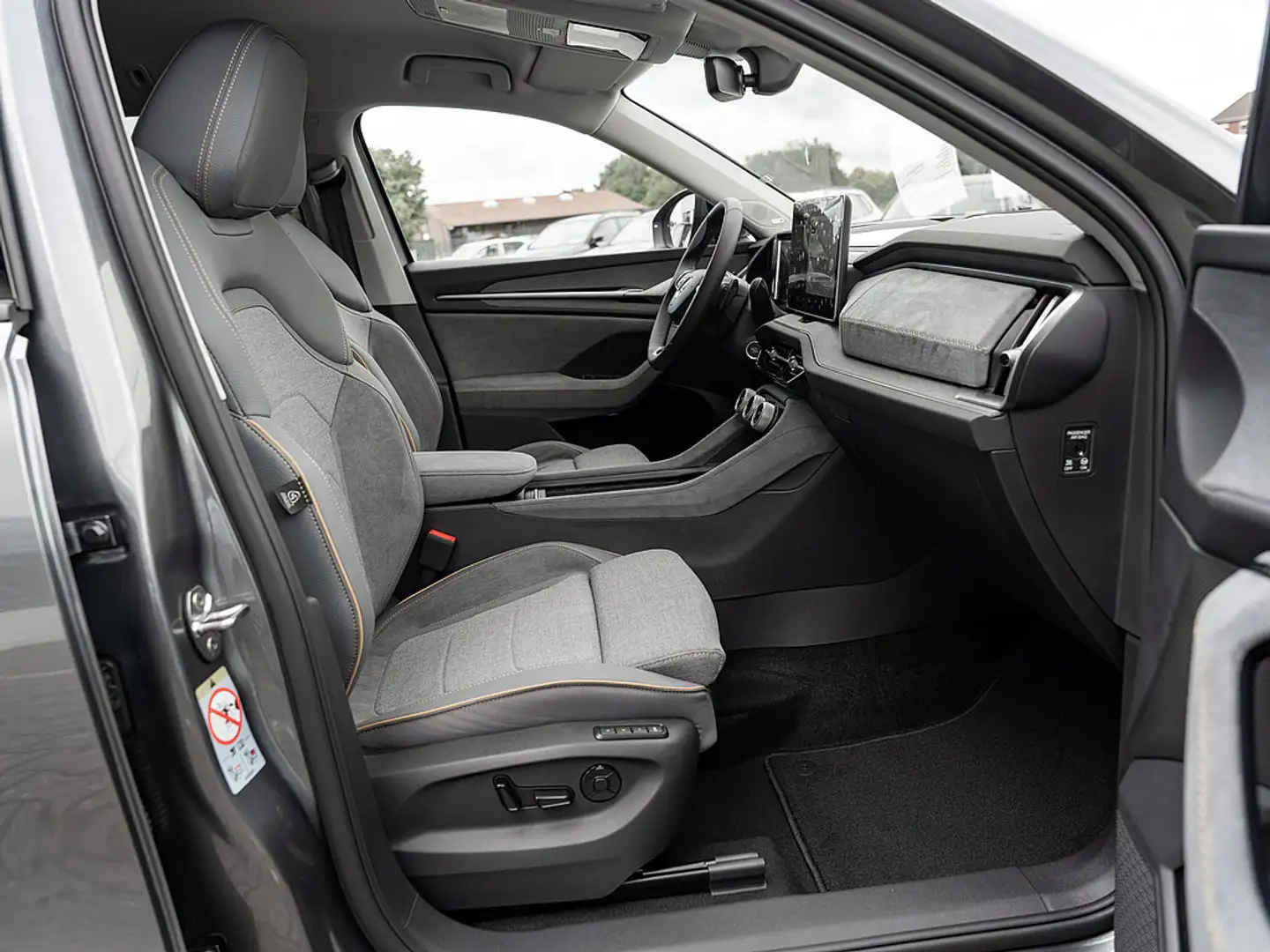 Skoda Kodiaq 2.0 TDI 4x4 Selection KAMERA ACC LED Grau - 2