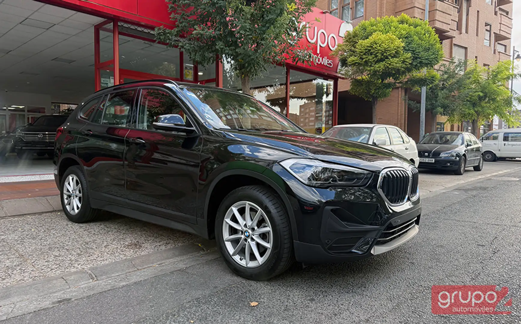 BMW X1 sDrive 18dA Corporate Noir - 1