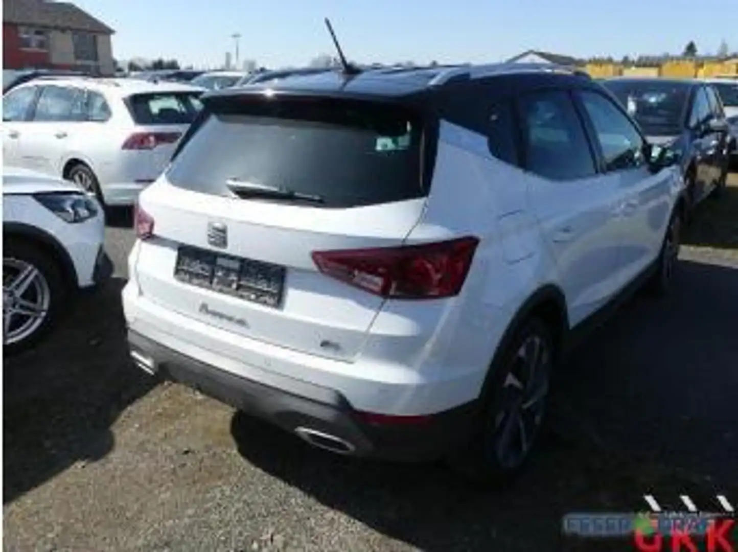 SEAT Arona FR 1.0 TSI DSG NAVI*LM*ACC*PDC*KAMERA*LED Weiß - 2