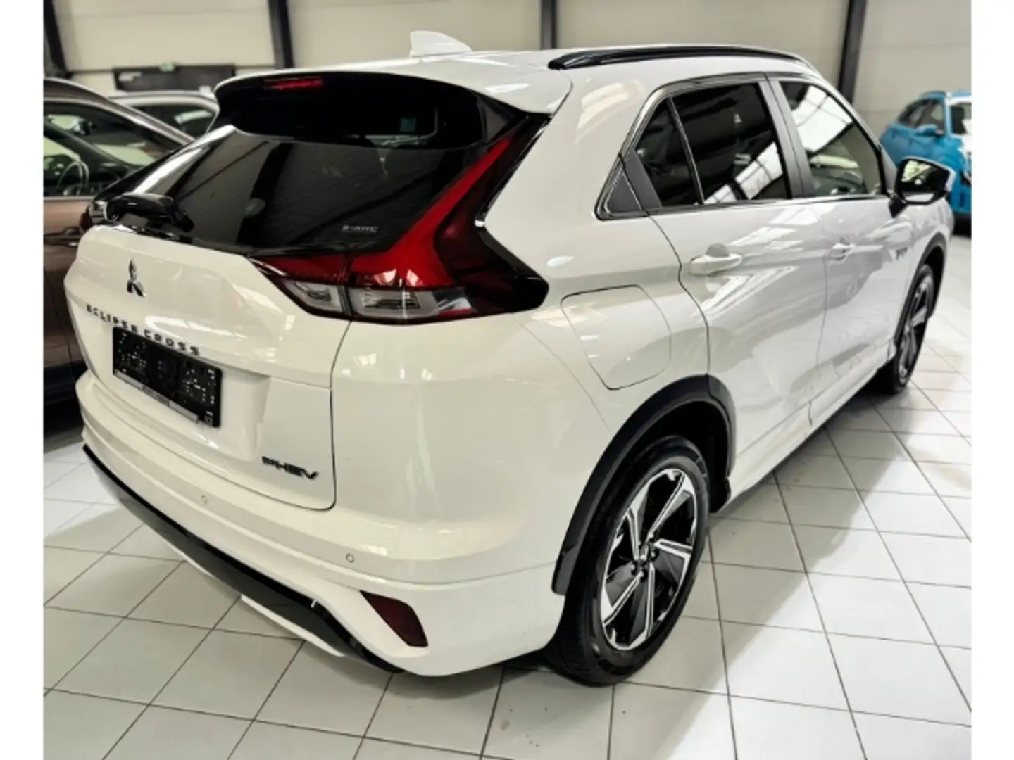 Mitsubishi Eclipse Cross Mitsubishi Plug-In Hybrid Plus MJ21.7 m. Select-Pa Weiß - 2