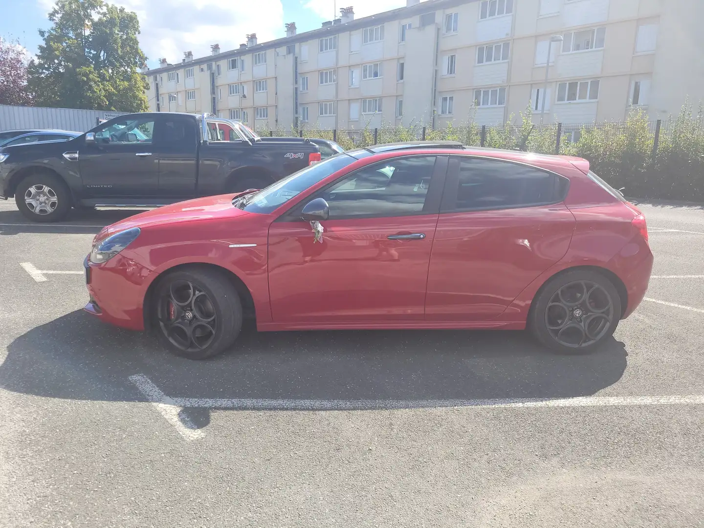 Alfa Romeo Giulietta Giulietta+Série+2+2.0+JTDm+150+ch+S Rouge - 1