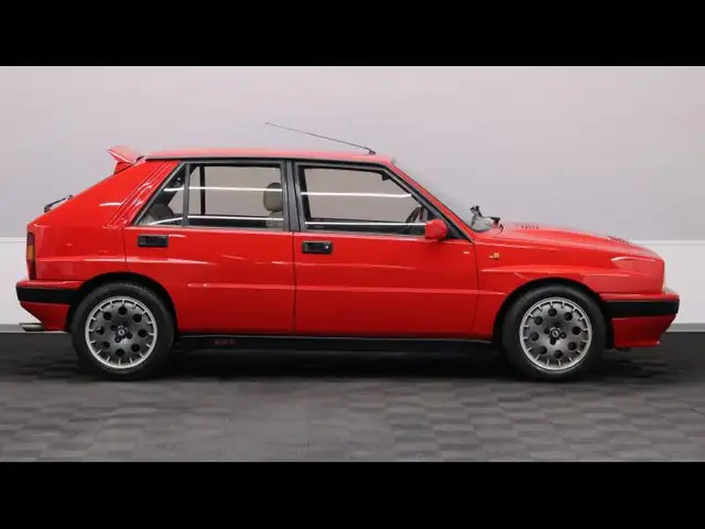 Lancia Delta view 4