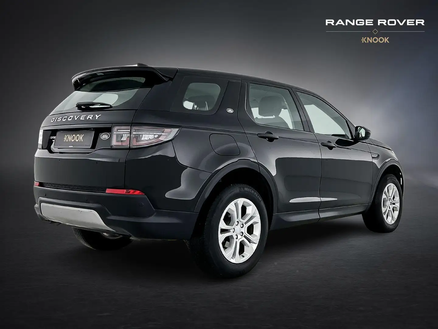Land Rover Discovery Sport P200 2.0 S Zwart - 2
