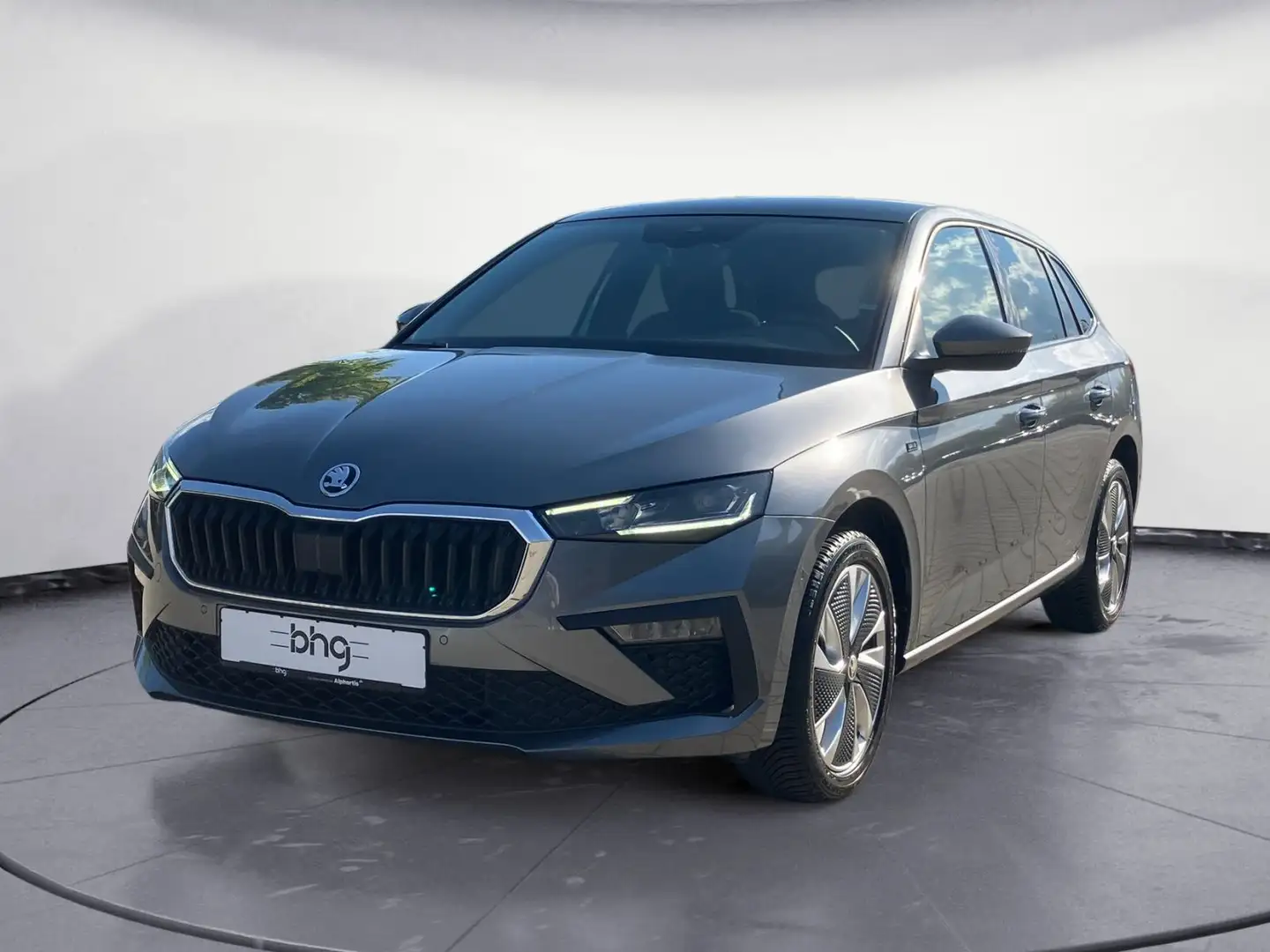 Skoda Scala 1.0 TSI DSG Drive Grau - 2
