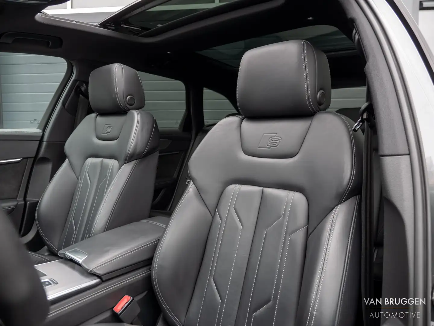 Audi A6 Avant 55 TFSI E Quattro S-Line Pano S6 Trekhaak So Grijs - 2