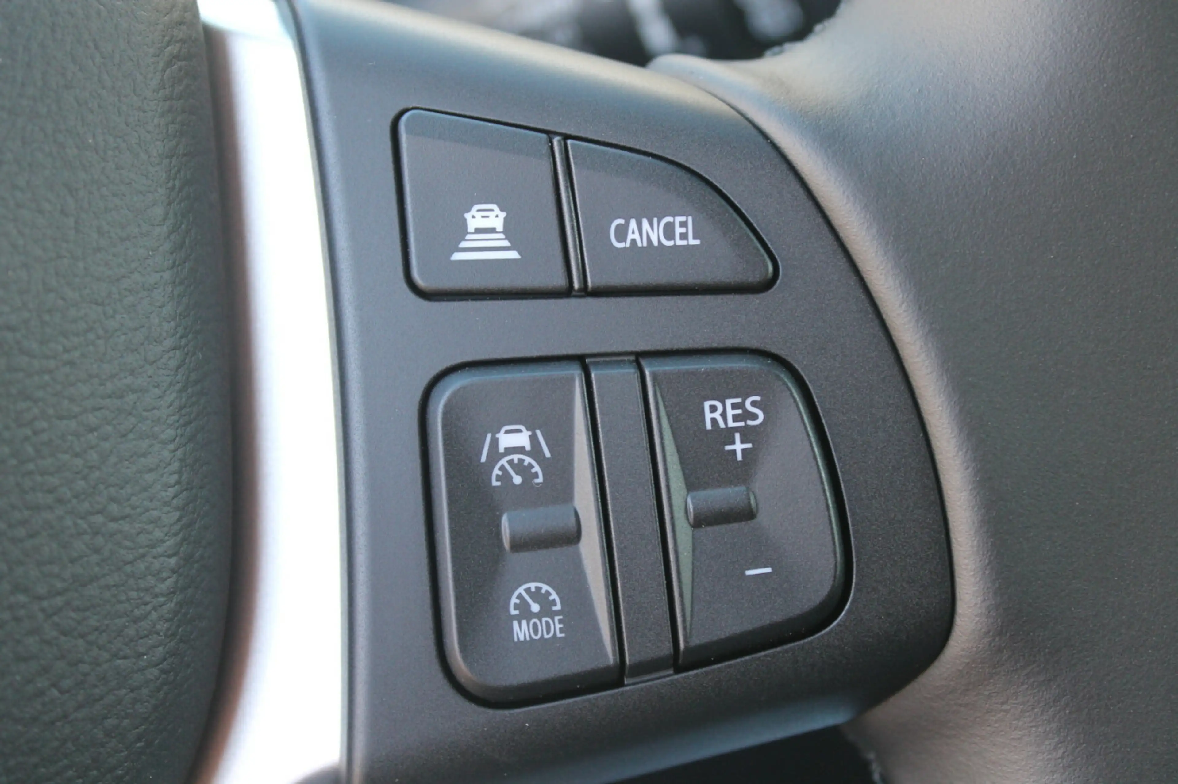 Suzuki S-Cross 1.4 Comfort Hybrid — photo 9