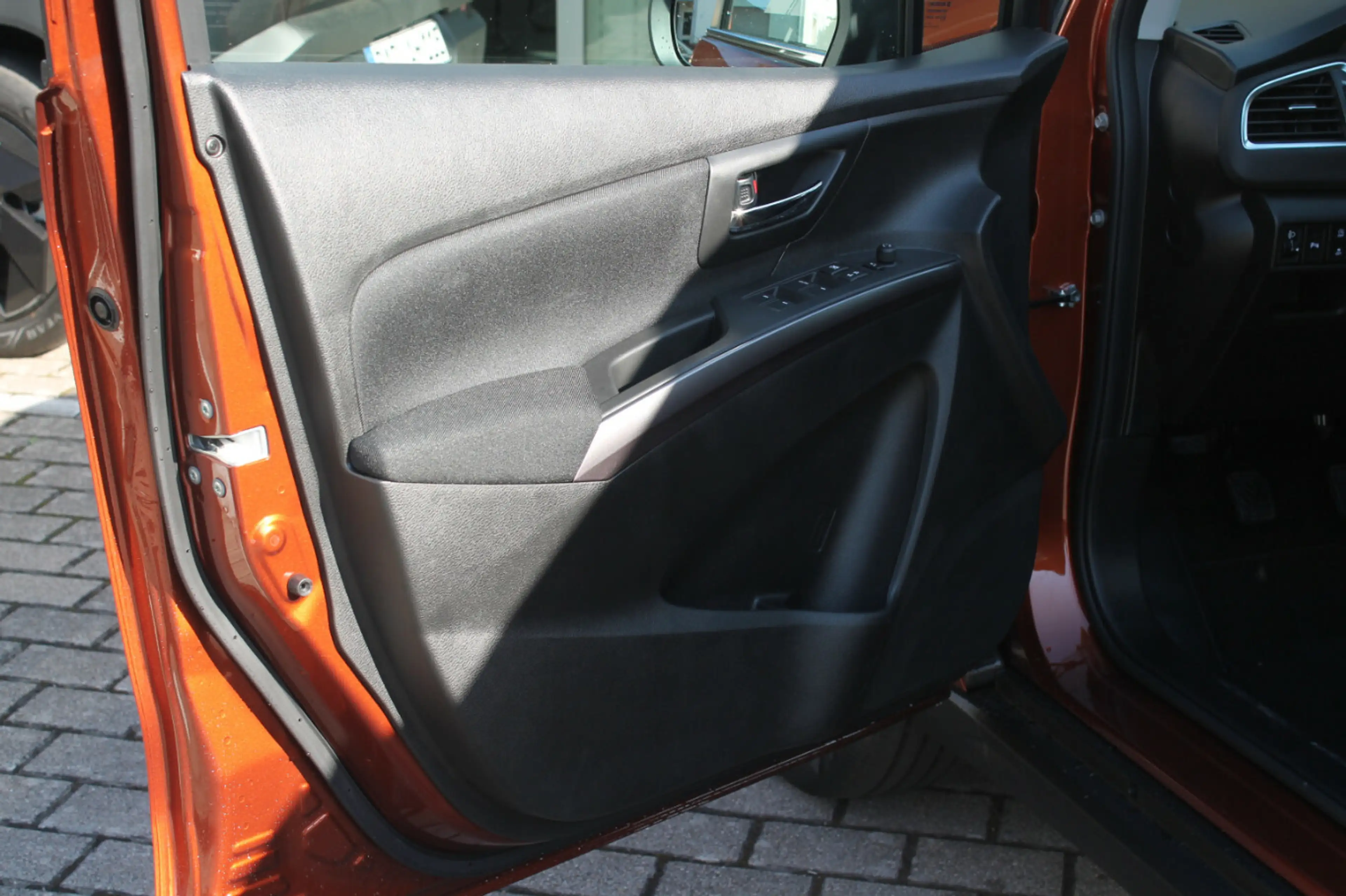Suzuki S-Cross 1.4 Comfort Hybrid — photo 10