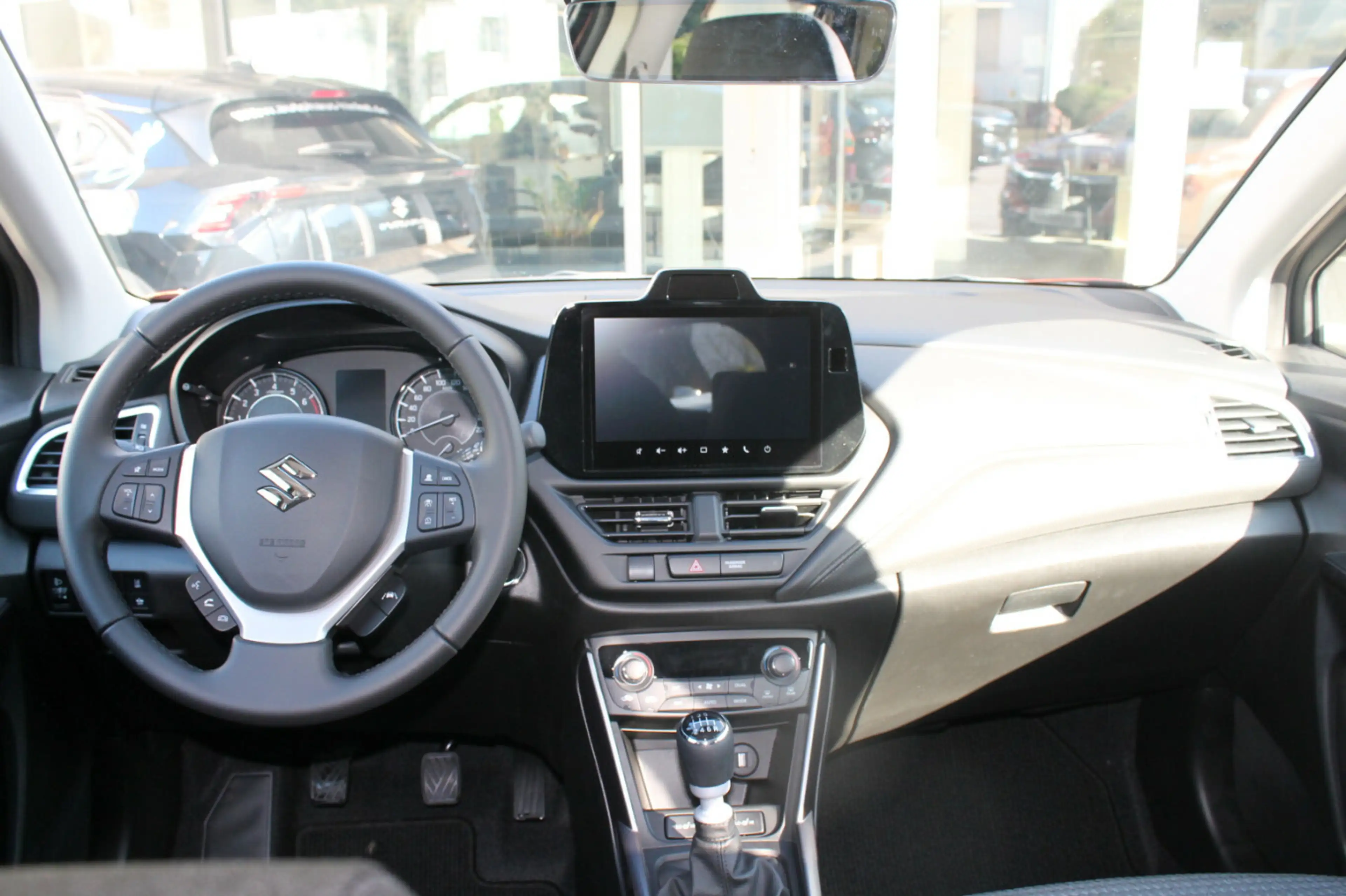 Suzuki S-Cross 1.4 Comfort Hybrid — photo 5