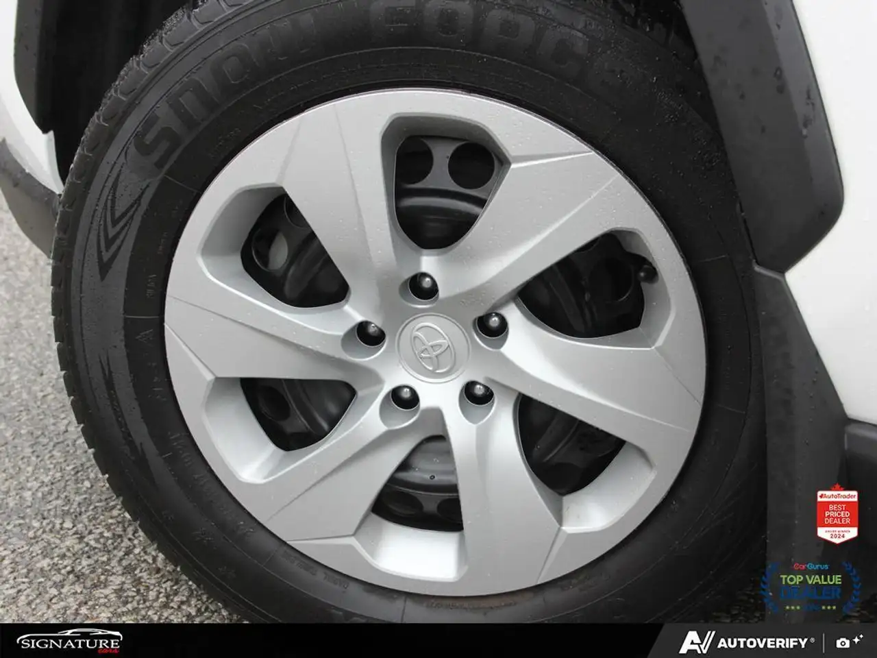 Toyota RAV 4 снимка Toyota RAV 4