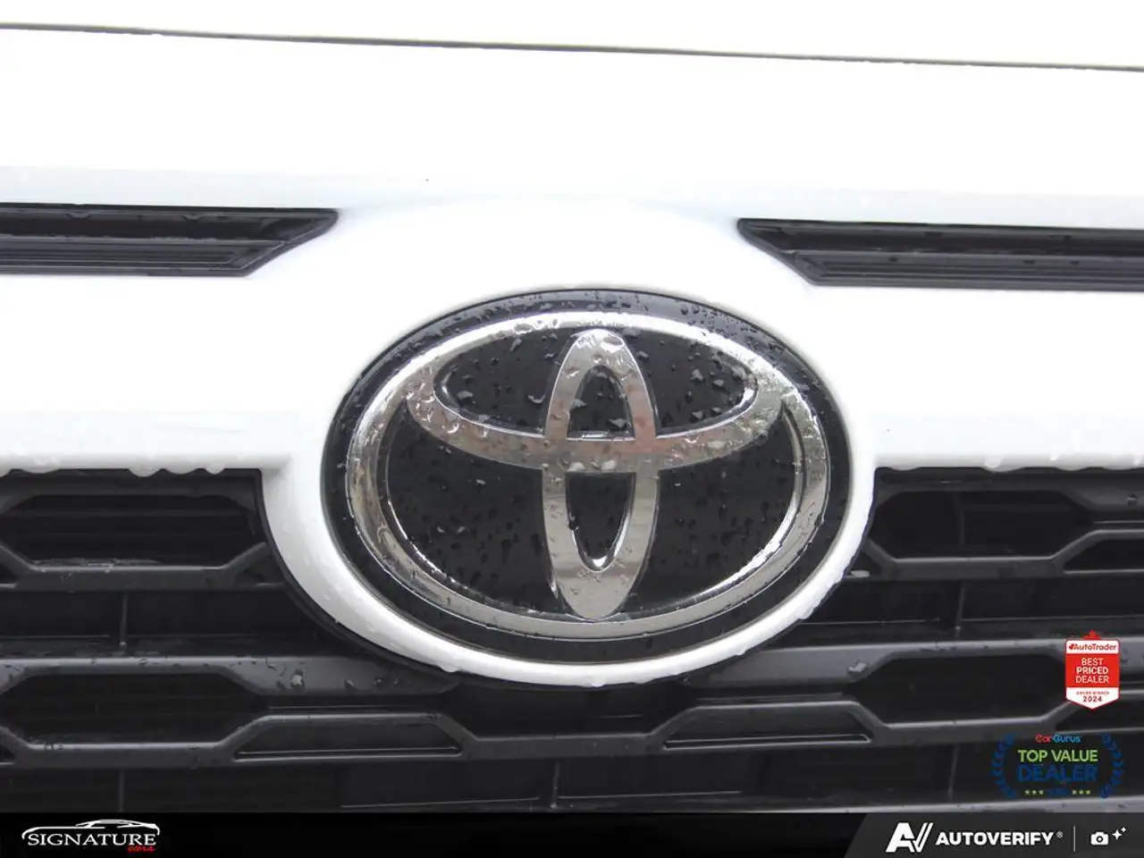 Toyota RAV 4 снимка Toyota RAV 4