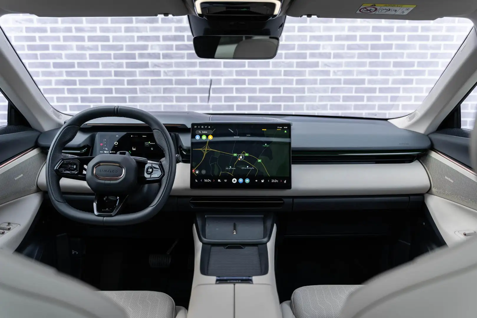 Lynk & Co 08 1.5 More Elektrische massage- & ventilatiestoelen Schwarz - 2