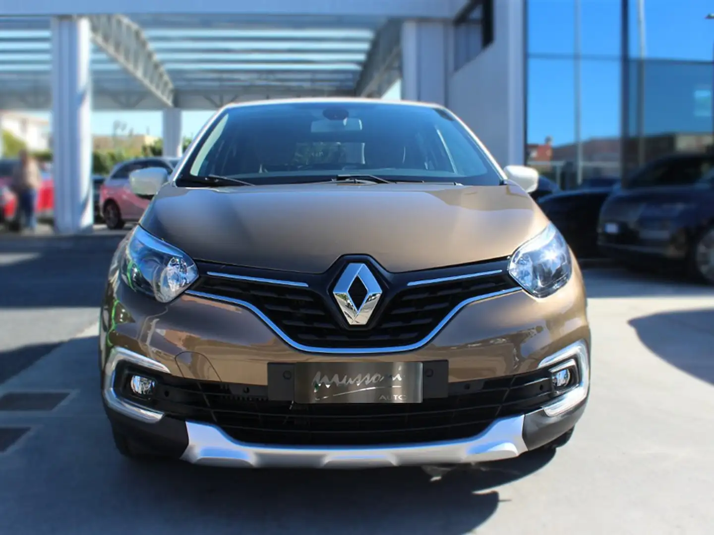 Renault Captur 1.5 dci Iconic 90cv edc Bronzo - 2