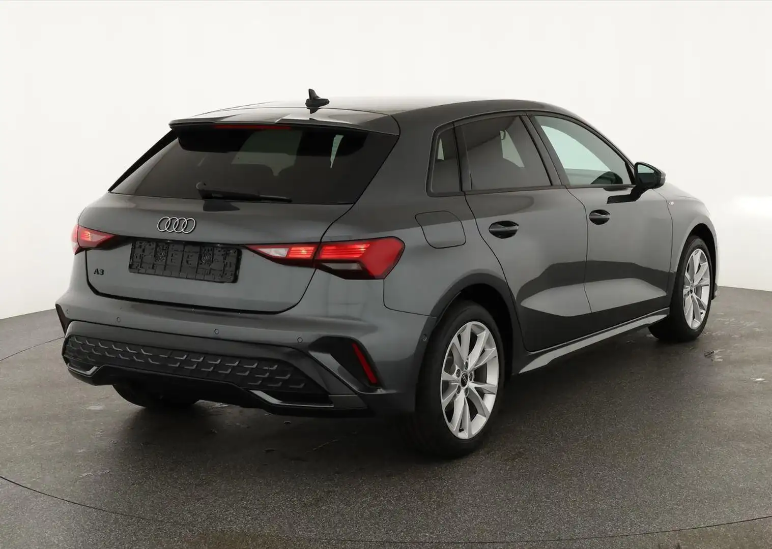 Audi A3 Sportback 35 TFSI S line S-Tronic S-LINE, Kamer... Серый - 2