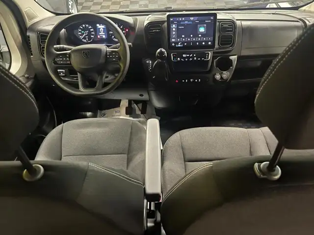 Peugeot Boxer view 4