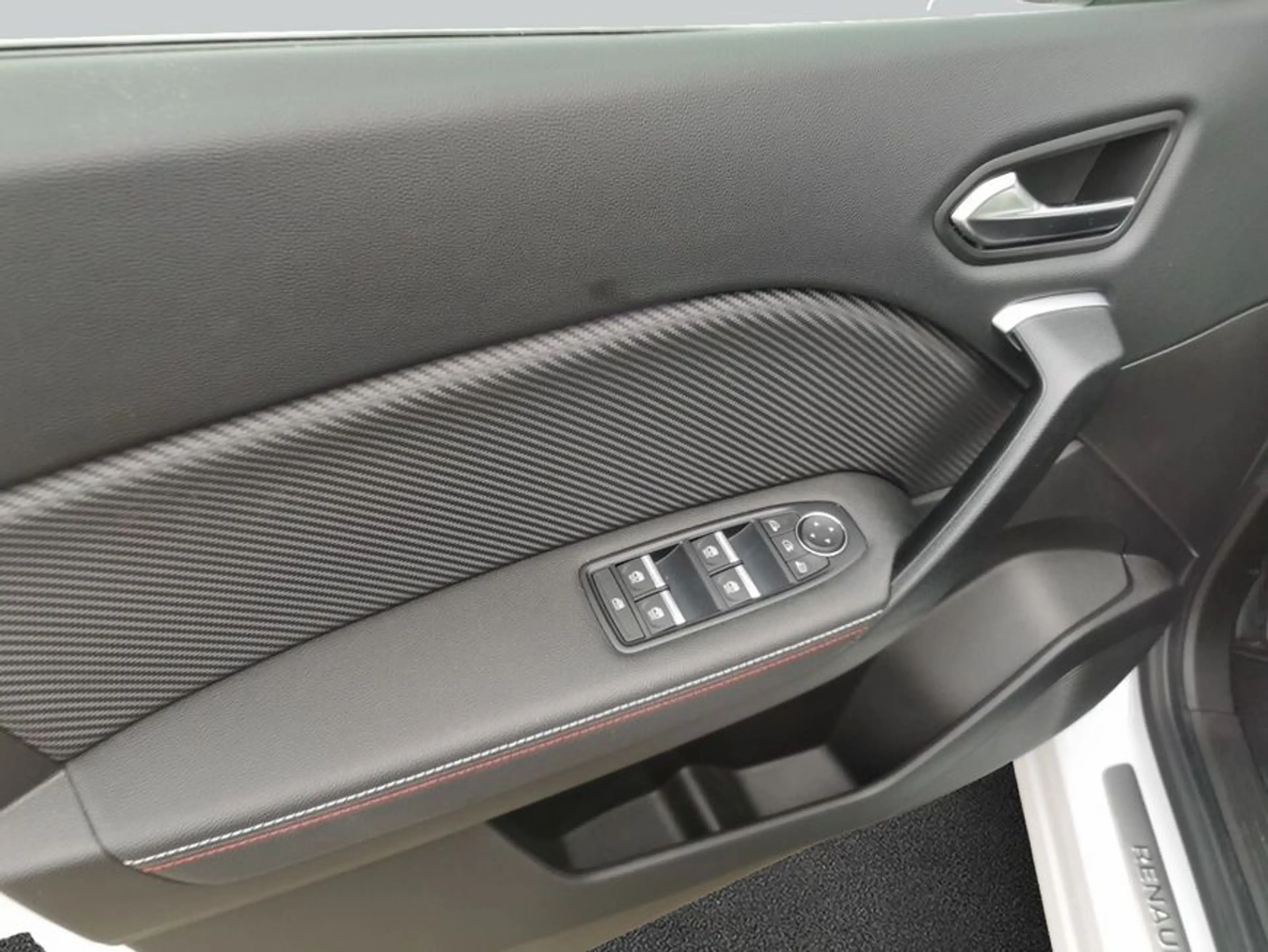 Renault Captur TCe 160 EDC GPF R.S. LINE — photo 13