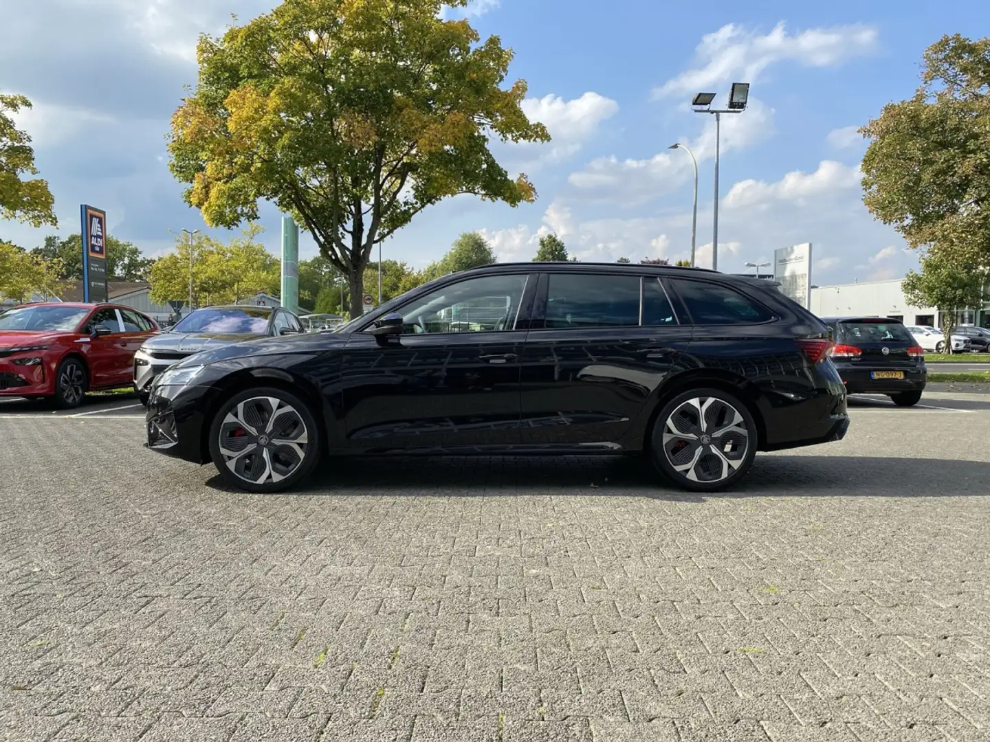 Skoda Octavia 2.0 TSI RS *AHK *PANO *CANTON Klima Navi Schwarz - 2