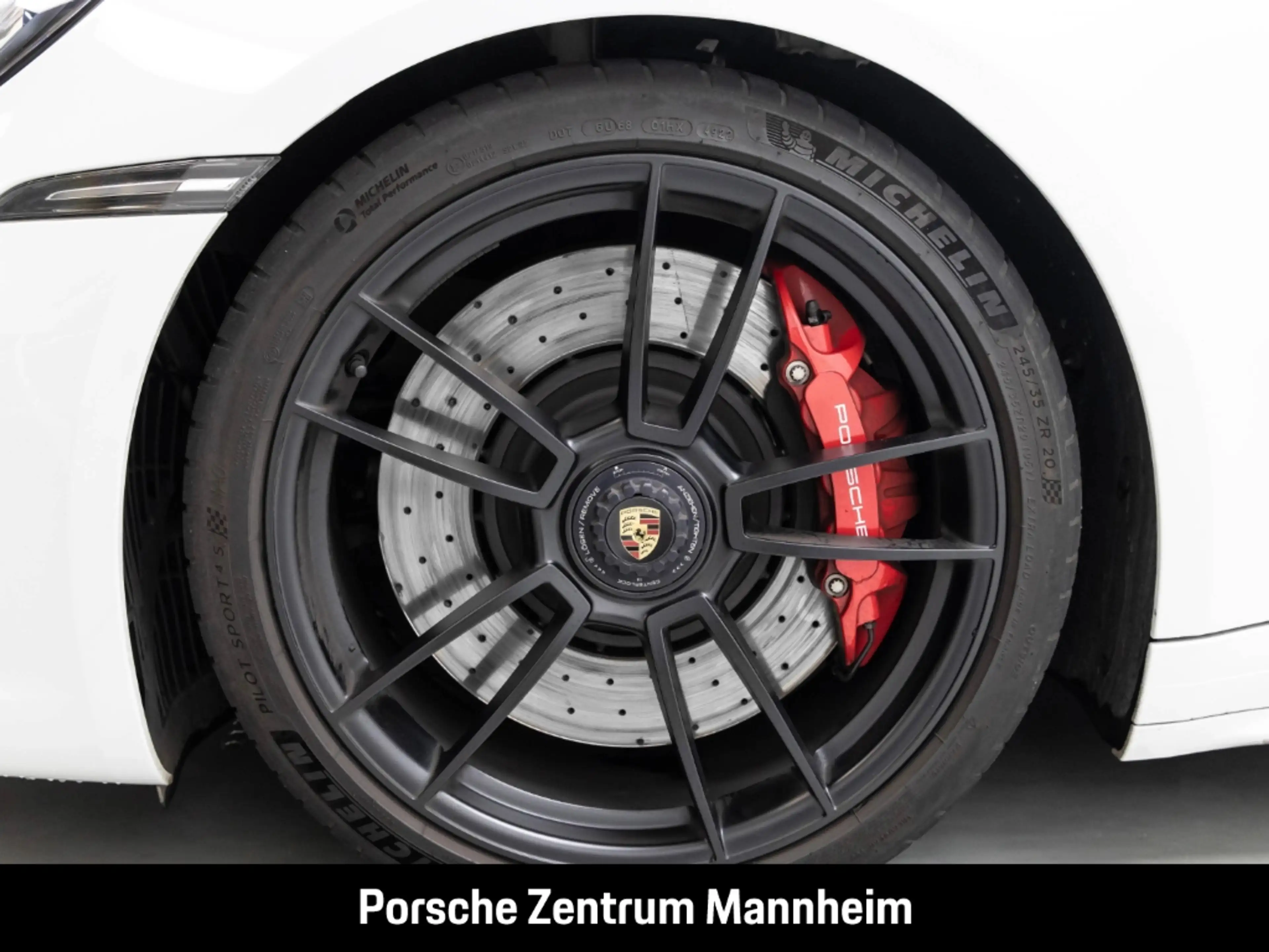 Porsche 992 Carrera GTS Cabrio Matrix 18-Wege SurroundView — photo 8