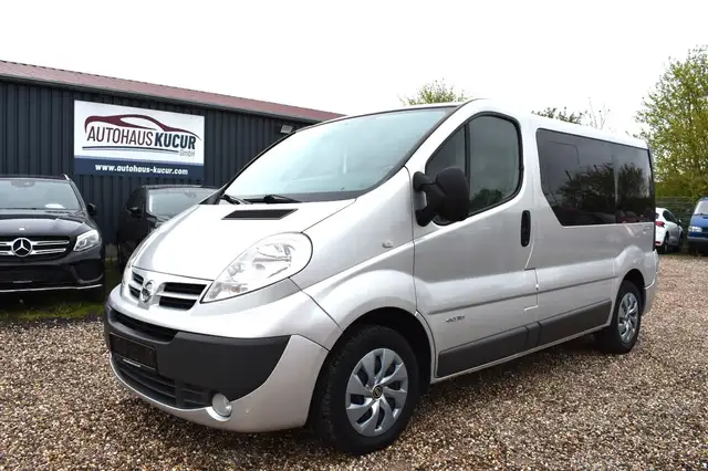 Nissan Primastar Kombi L1H1 2.7t 9.Sitzer AHK Klima