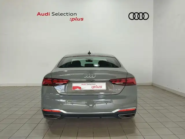 Audi A5 view 5