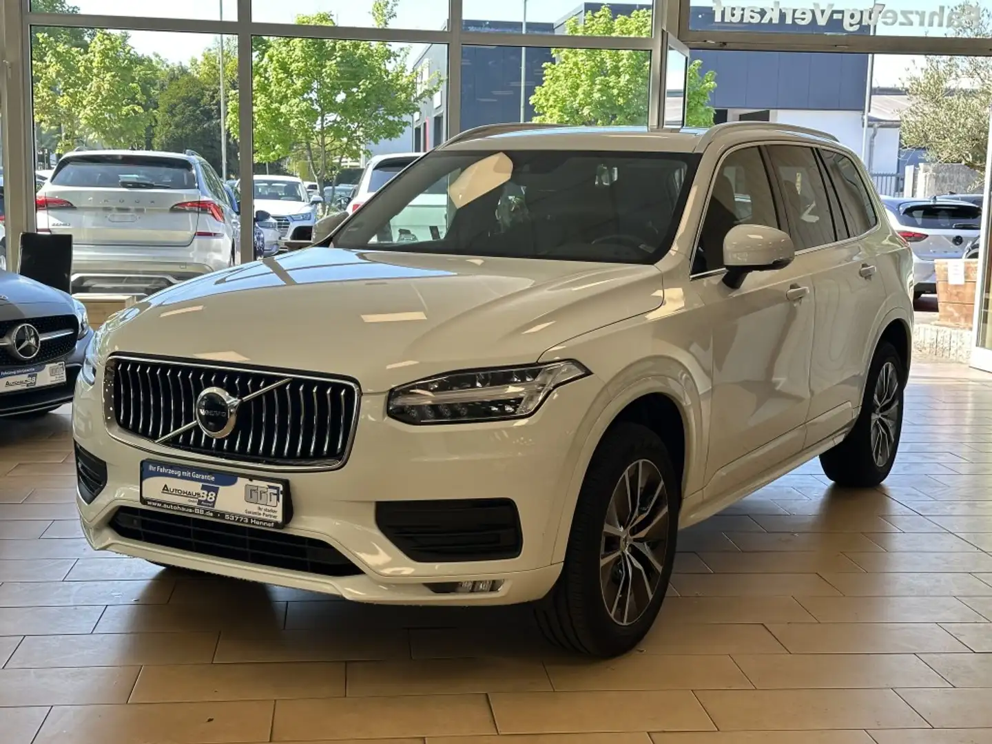 Volvo XC90 Momentum Pro*AWD*ACC*360°Cam*dig.Cockpit Weiß - 2