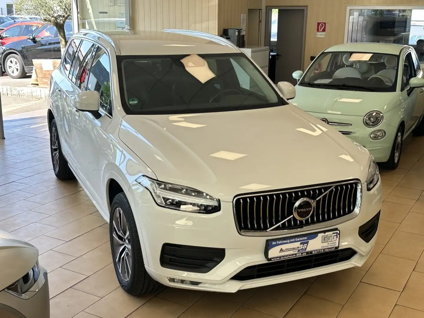 Volvo XC90 Momentum Pro*AWD*ACC*360°Cam*dig.Cockpit Weiß - 1
