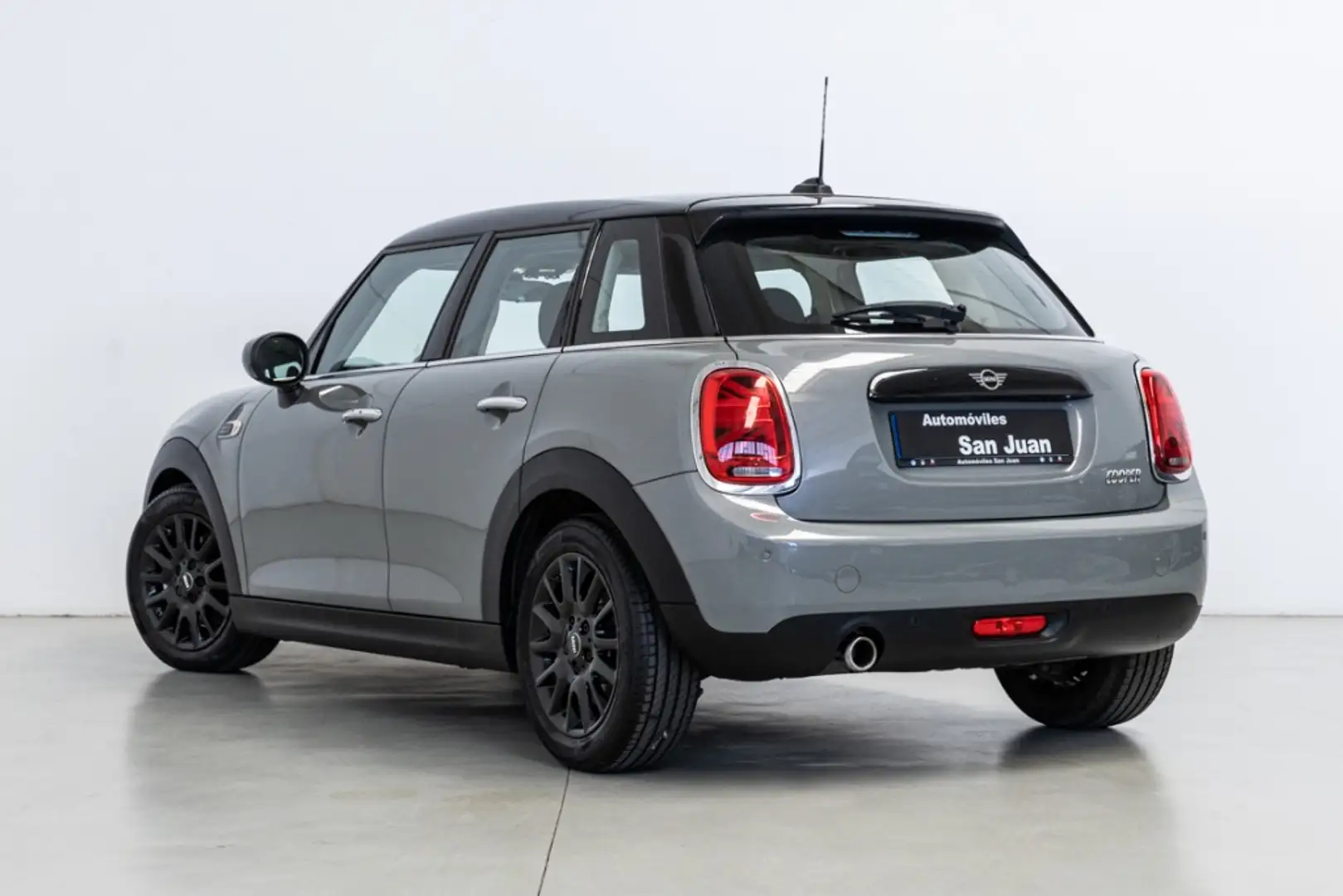 MINI Cooper Aut. Gris - 2