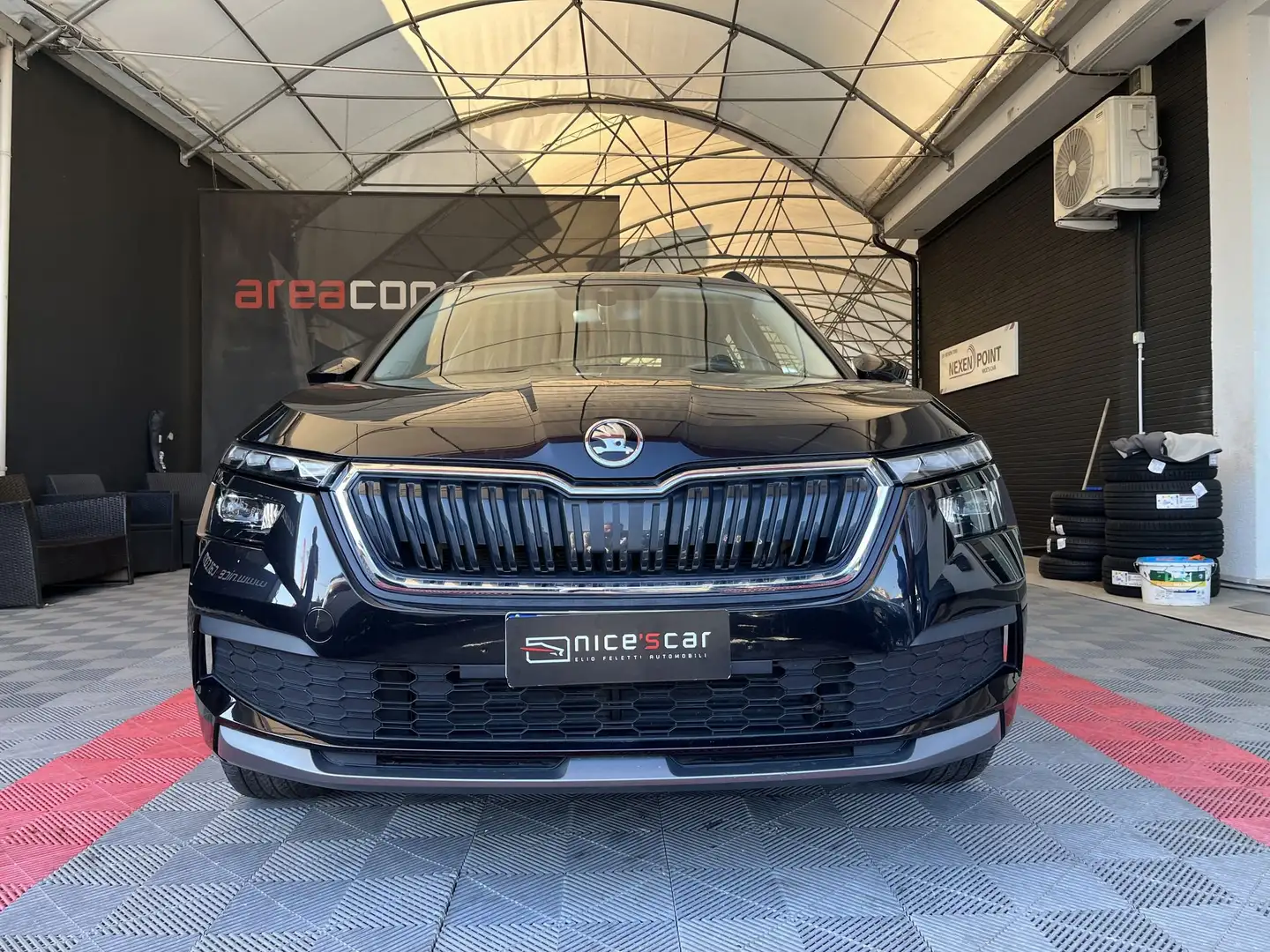 Skoda Kamiq 1.0 TSI Ambition Nero - 2