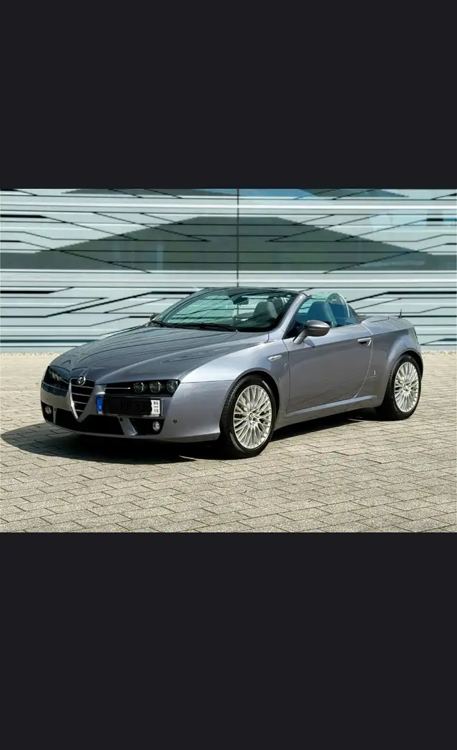 Alfa Romeo Spider 2.2 JTS 16V Exclusive - 1