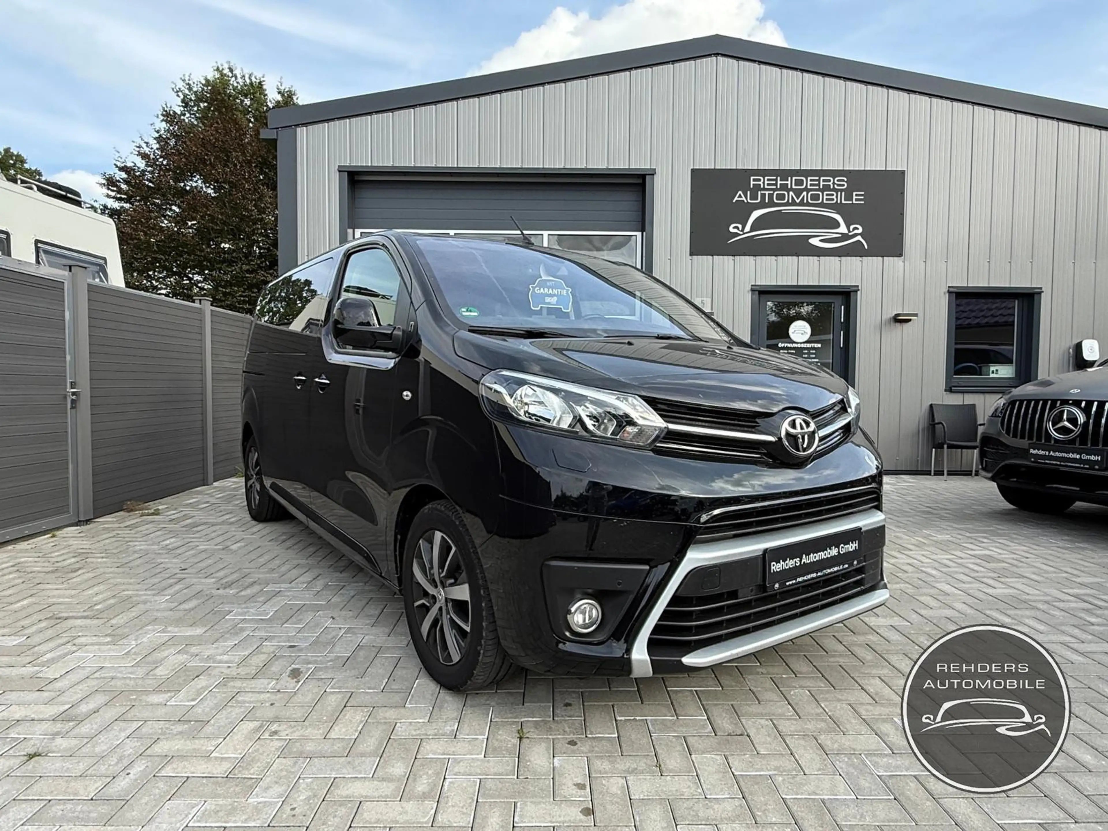 Toyota Proace Verso L1 Team D Navi AHK RFK ACC AppleCar