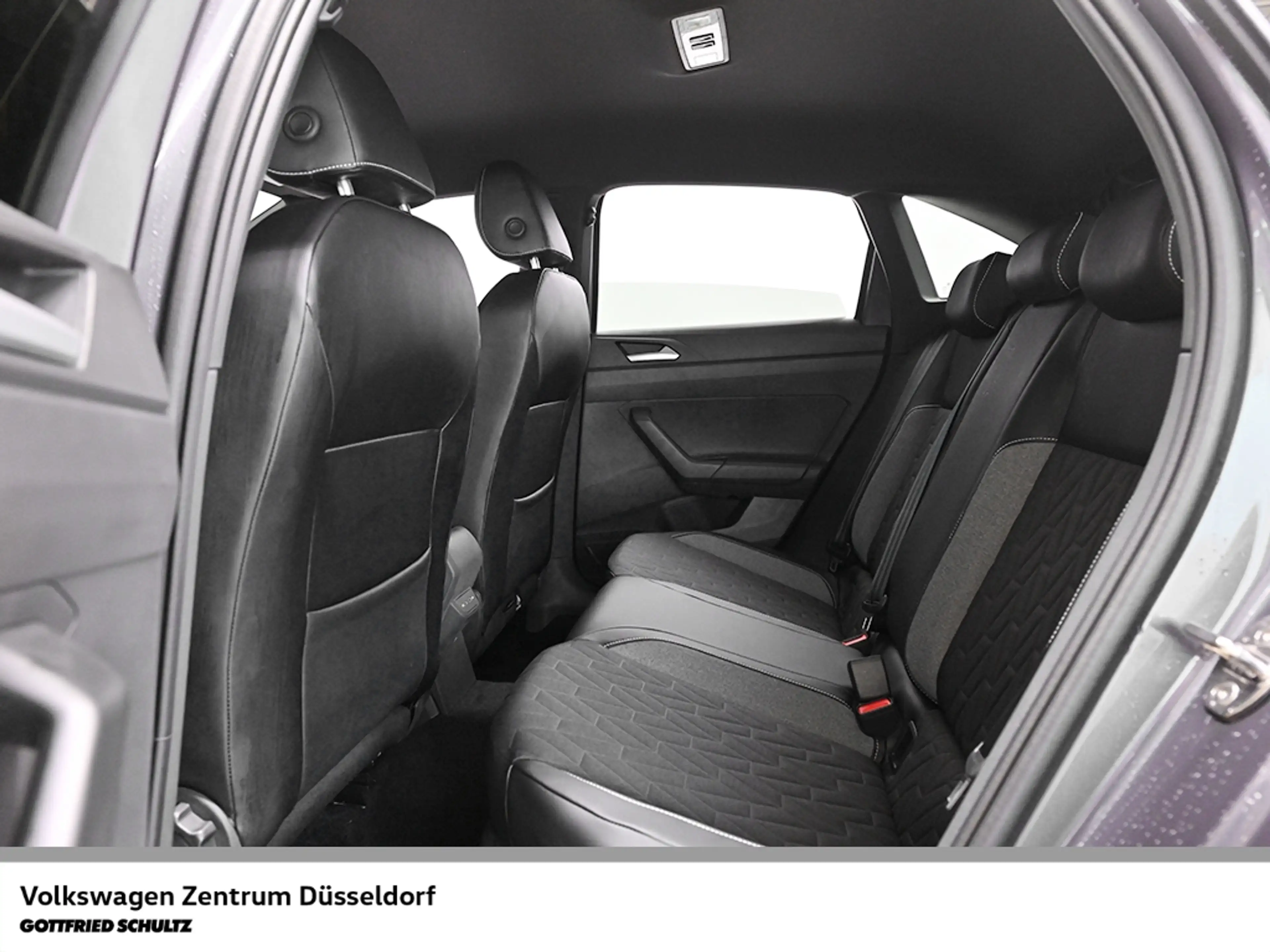 Volkswagen Taigo Life 1 0 l TSI Tageszulassung Digital Cockpit Pro/ — photo 13