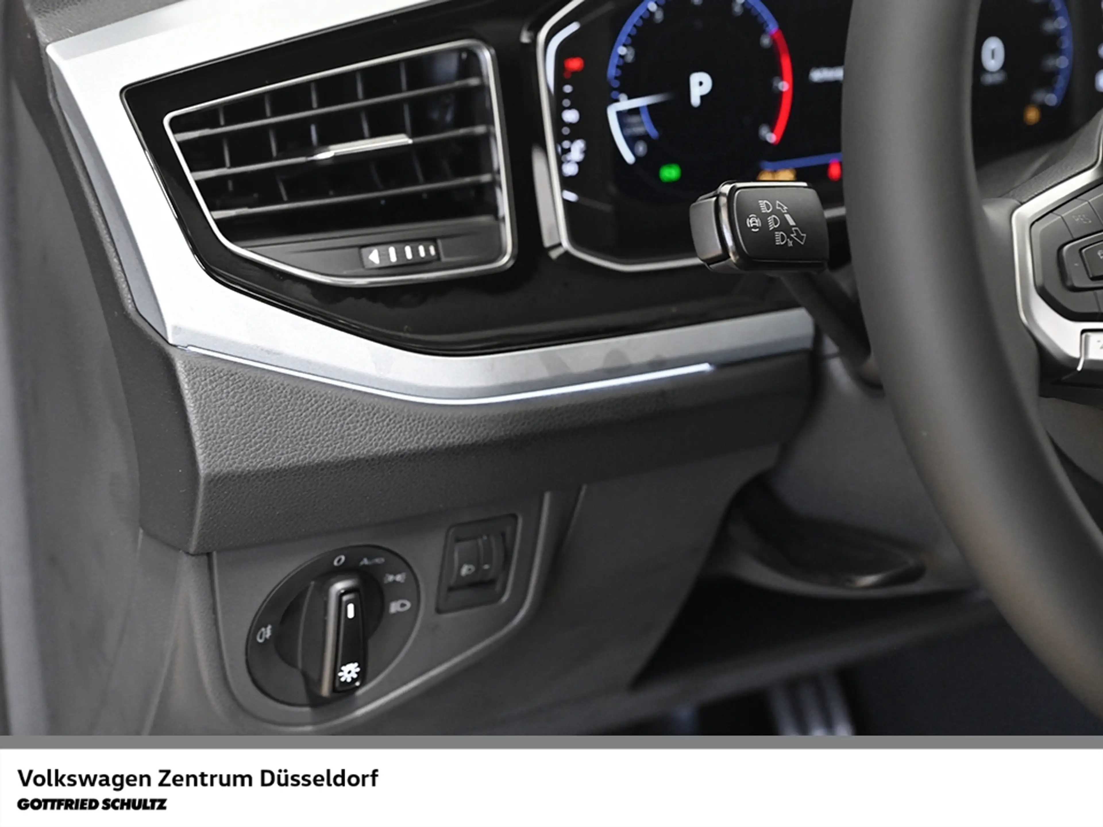Volkswagen Taigo Life 1 0 l TSI Tageszulassung Digital Cockpit Pro/ — photo 12