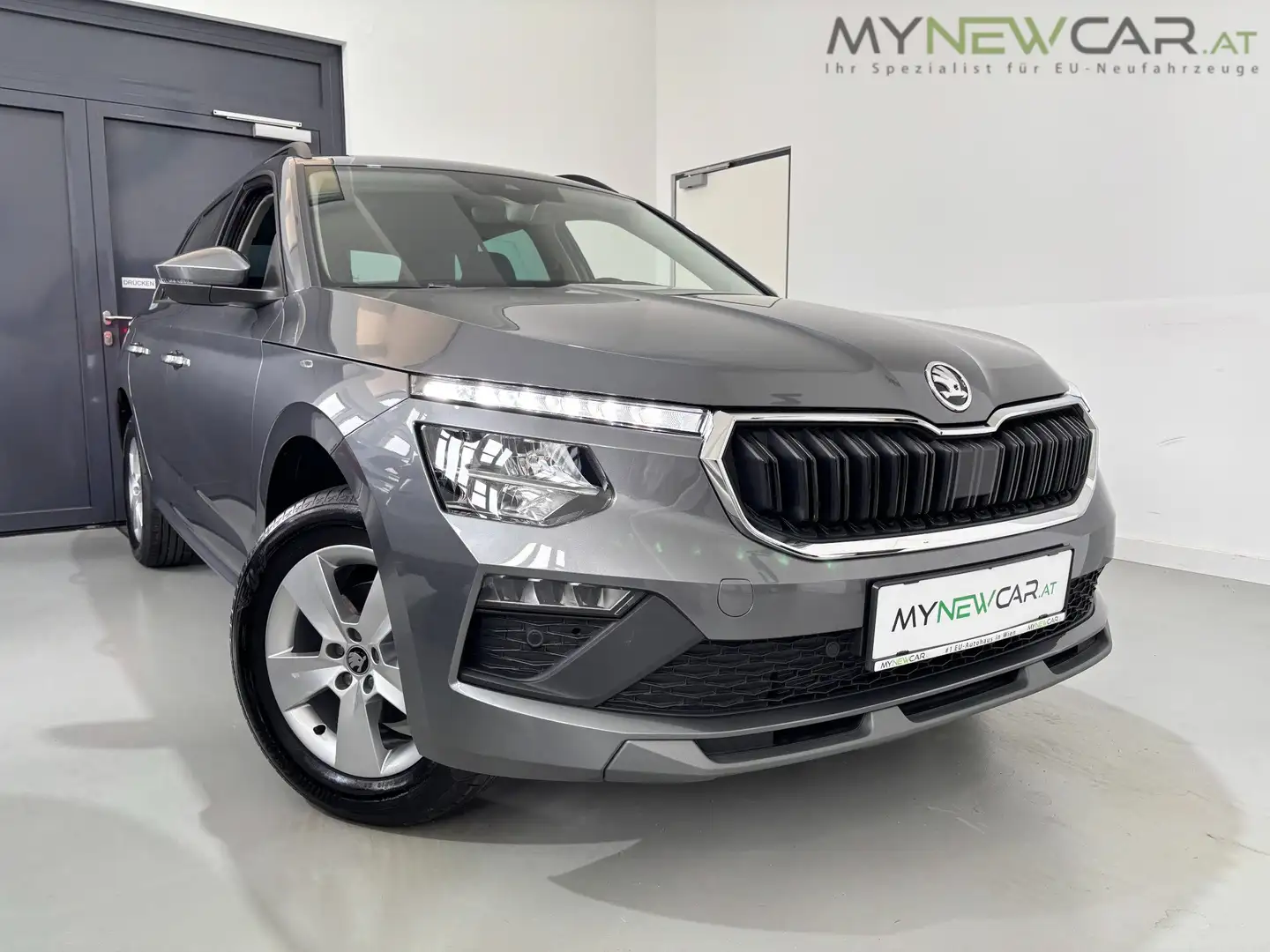Skoda Kamiq 1,0 TSI Selection DSG Selection *NEU* Grau - 1
