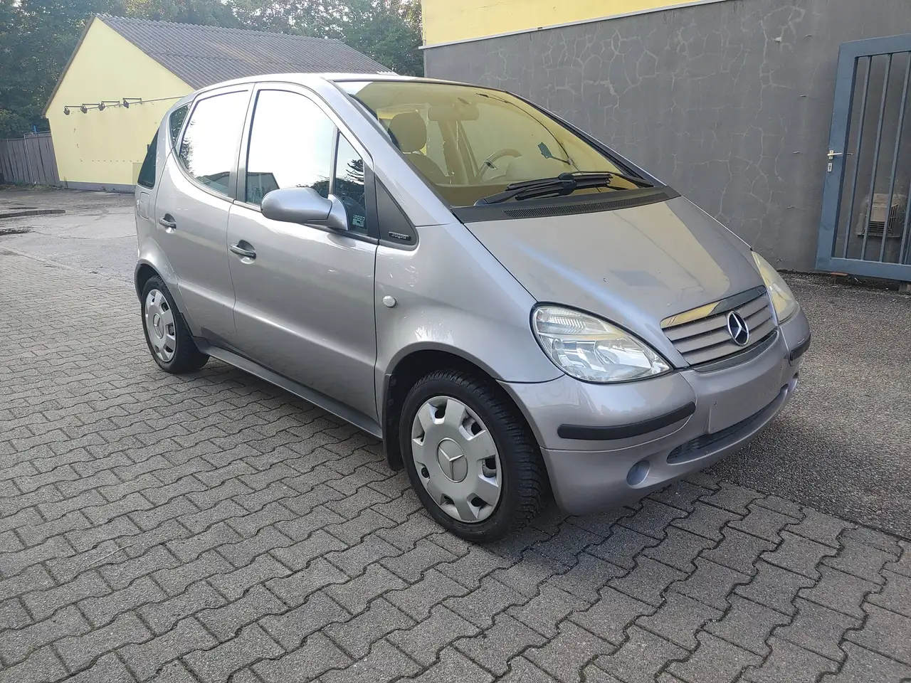 Mercedes-Benz A 160 A-Klasse Elegance, foto 2