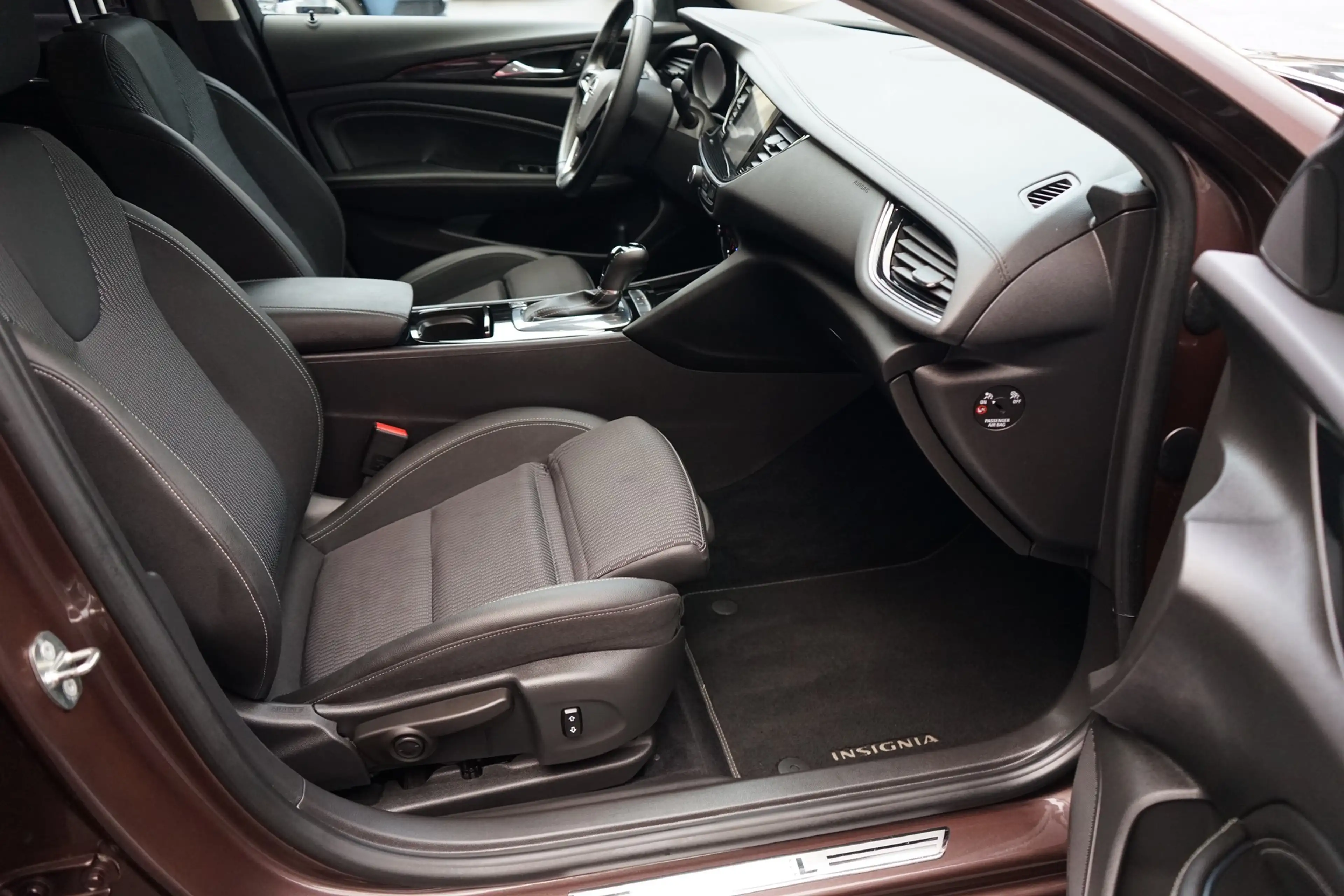 Opel Insignia Grand Sport 1.5 Android Apple Totwinkel — photo 7