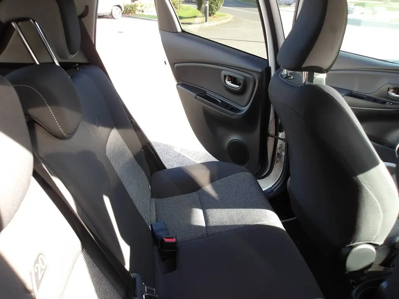 Toyota Yaris Yaris — photo 12