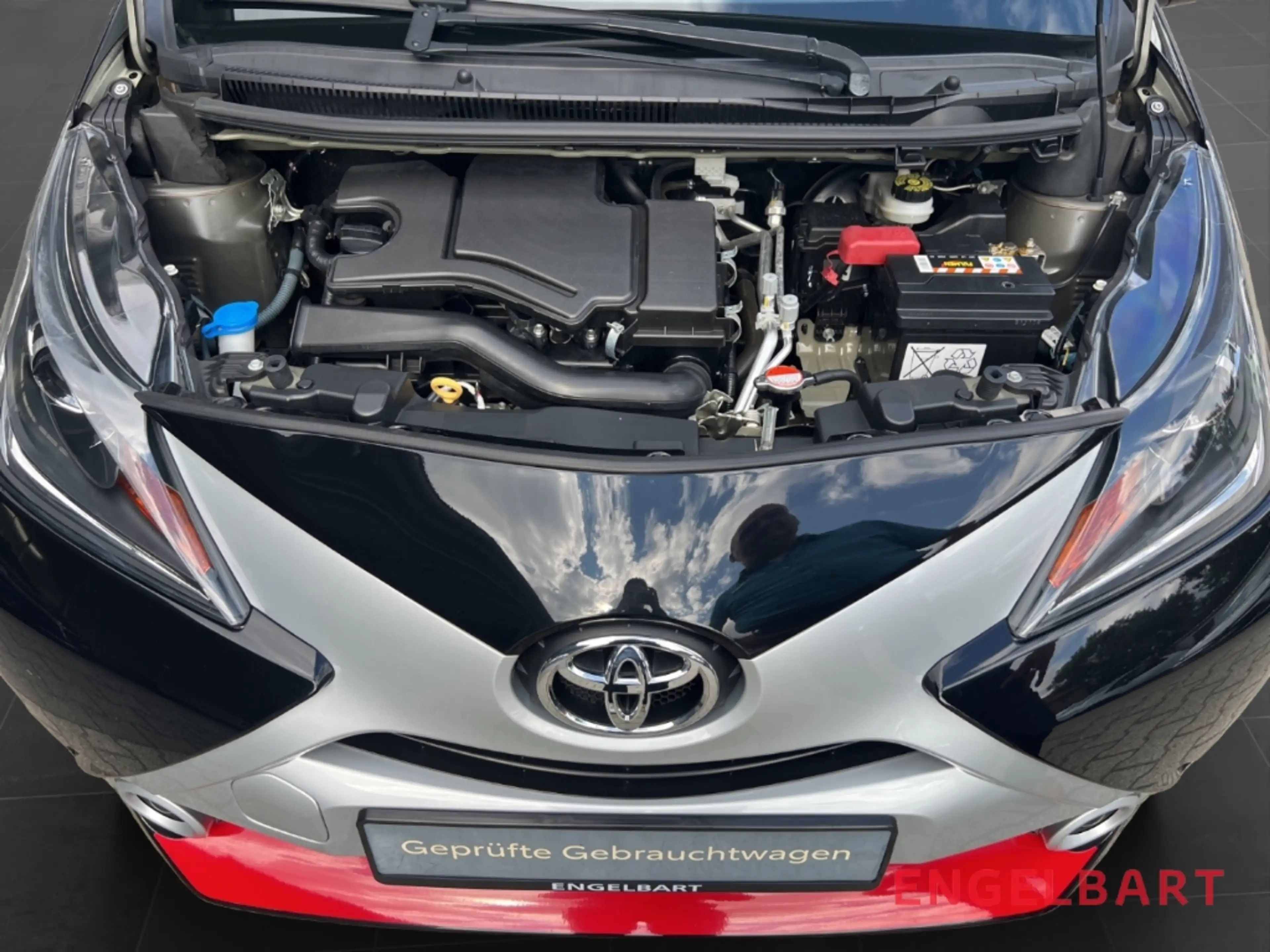 Toyota Aygo 1.0 X-Play Touch Allwetterreifen — photo 14