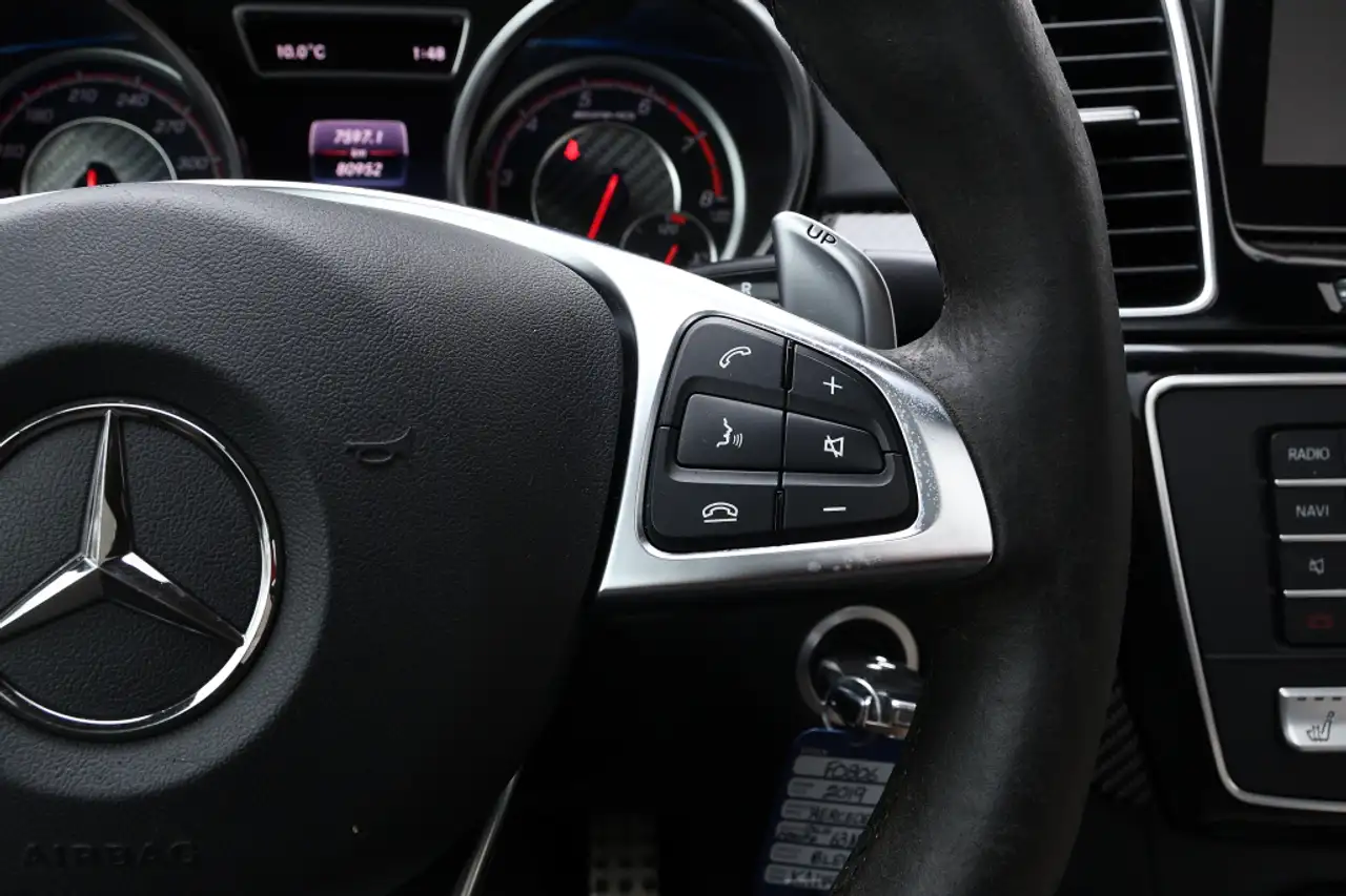 Mercedes-Benz GLE снимка Mercedes-Benz GLE