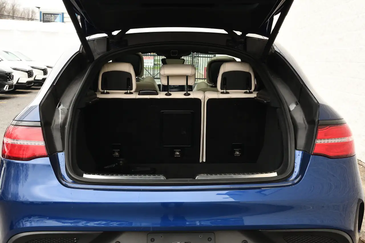 Mercedes-Benz GLE снимка Mercedes-Benz GLE
