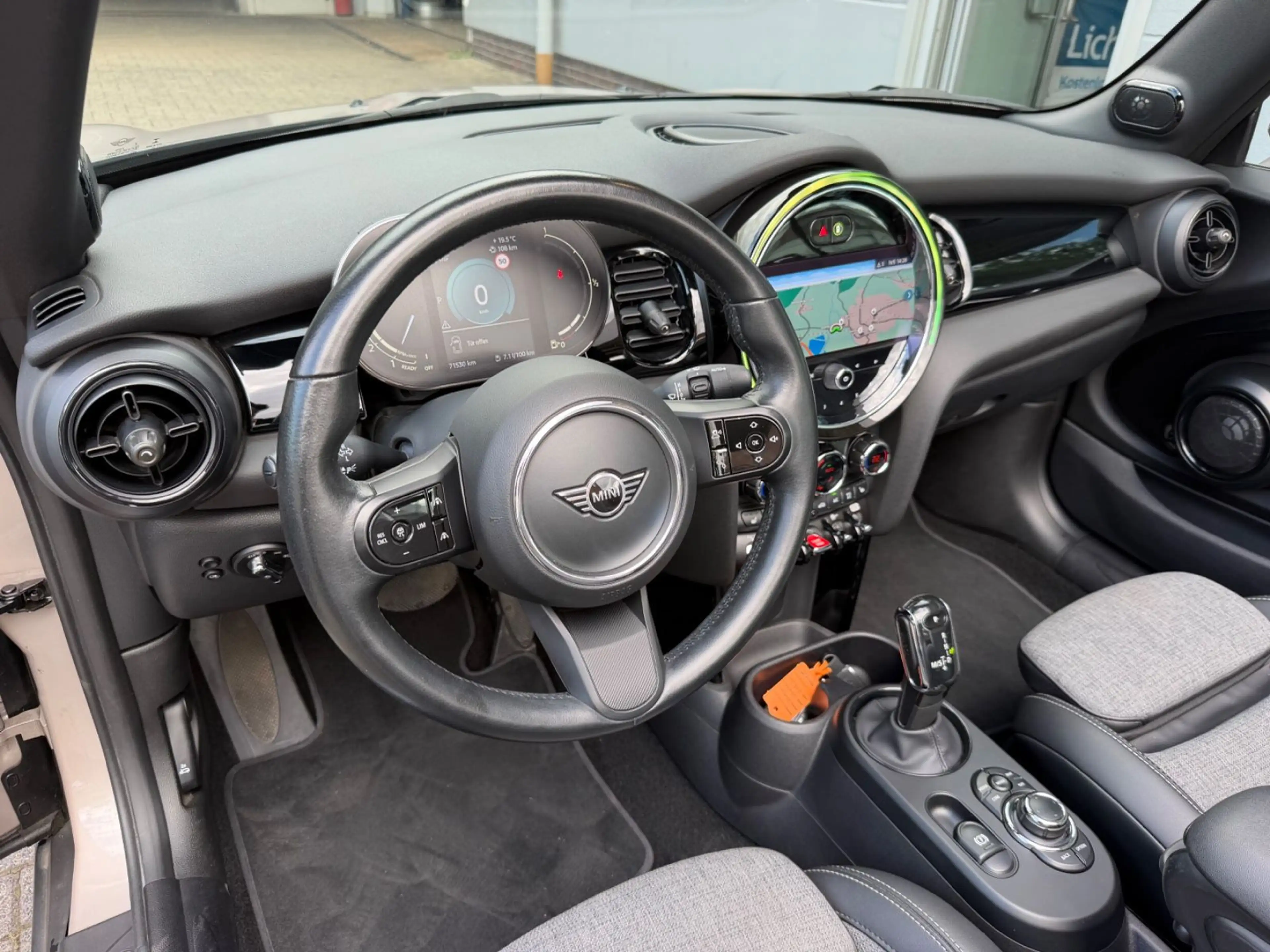 MINI Cooper Cabrio COOPER Cabrio John Cooper Classic Works Trim — photo 7