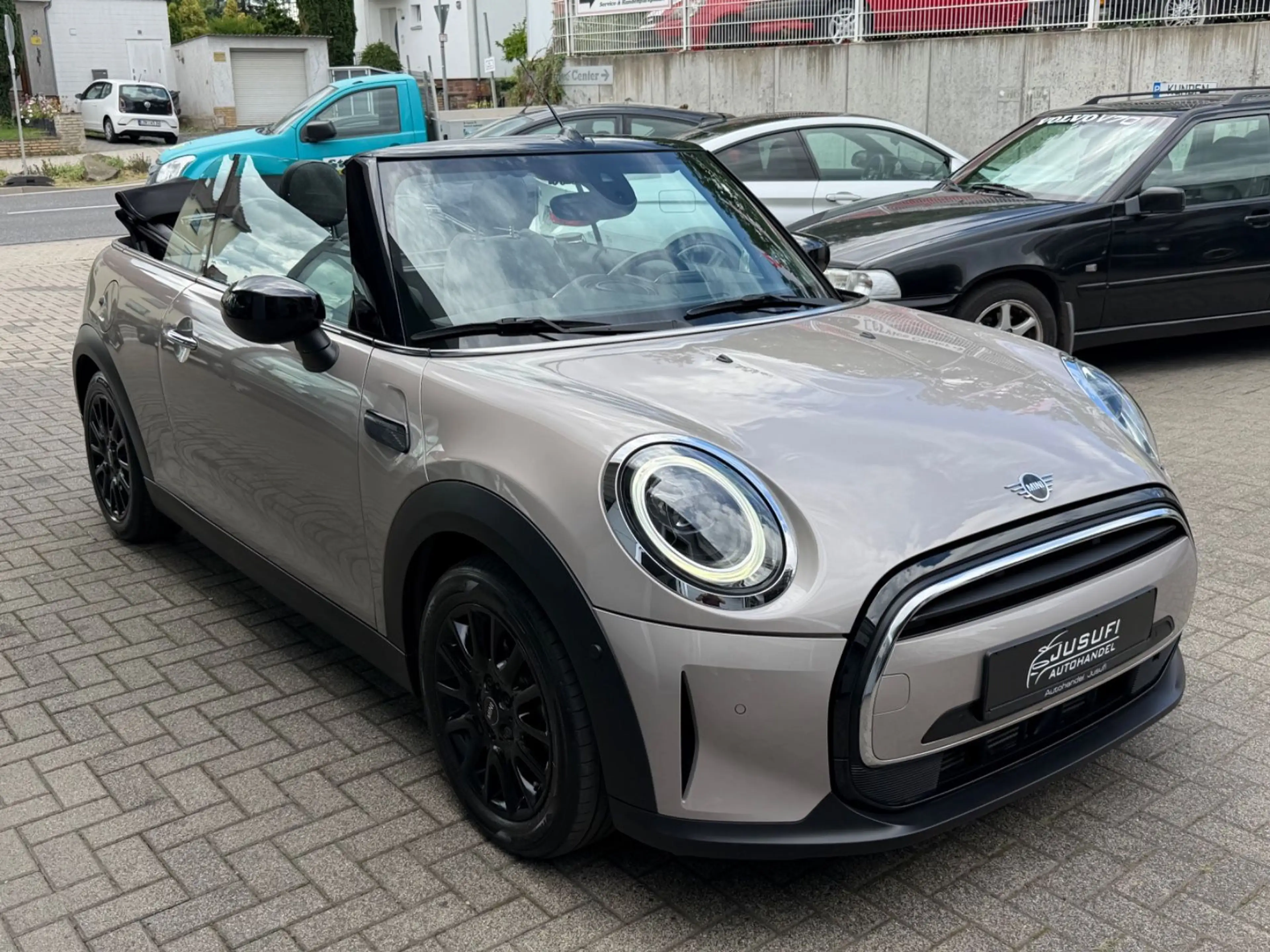 MINI Cooper Cabrio COOPER Cabrio John Cooper Classic Works Trim — photo 4