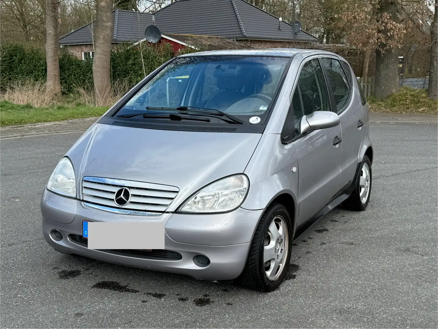 Mercedes-Benz A 140 93.000 km, Teilleder, Alwetter - 1