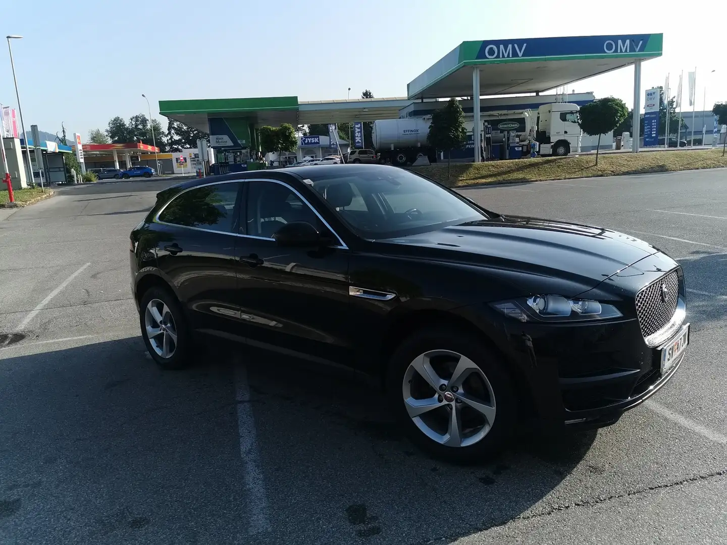 Jaguar F-Pace 20d AWD Prestige Aut. - 2