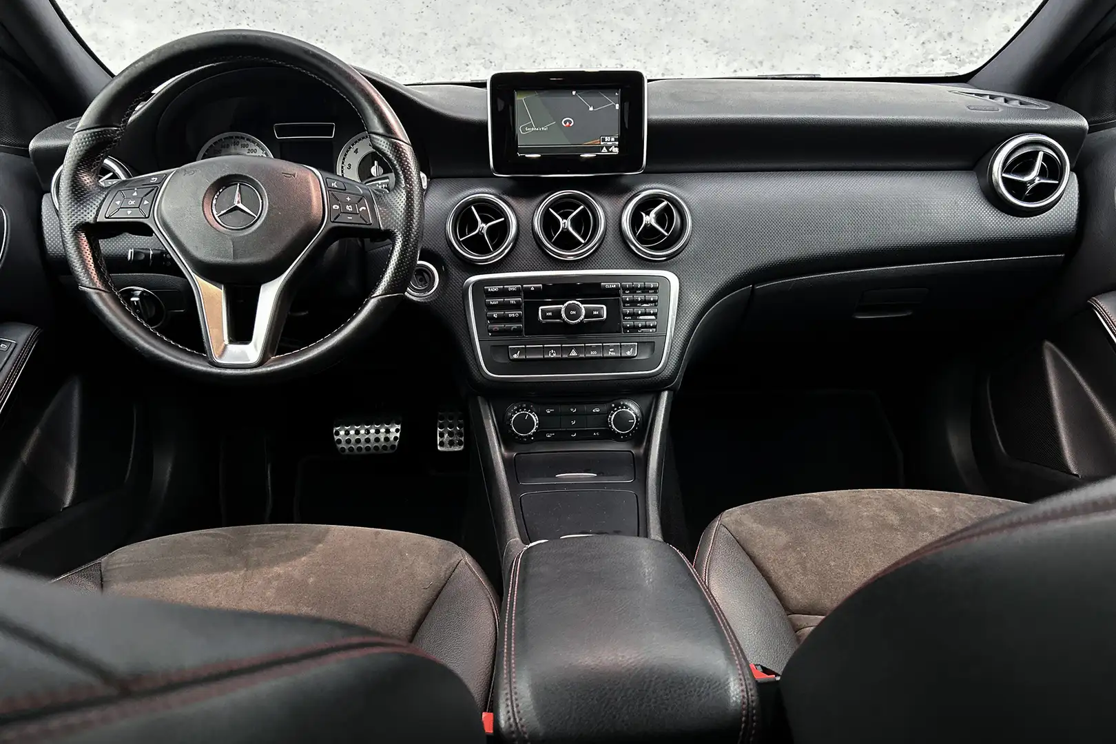 Mercedes-Benz A 180 Prestige | Cruise control | Half lederen bekleding Gris - 2