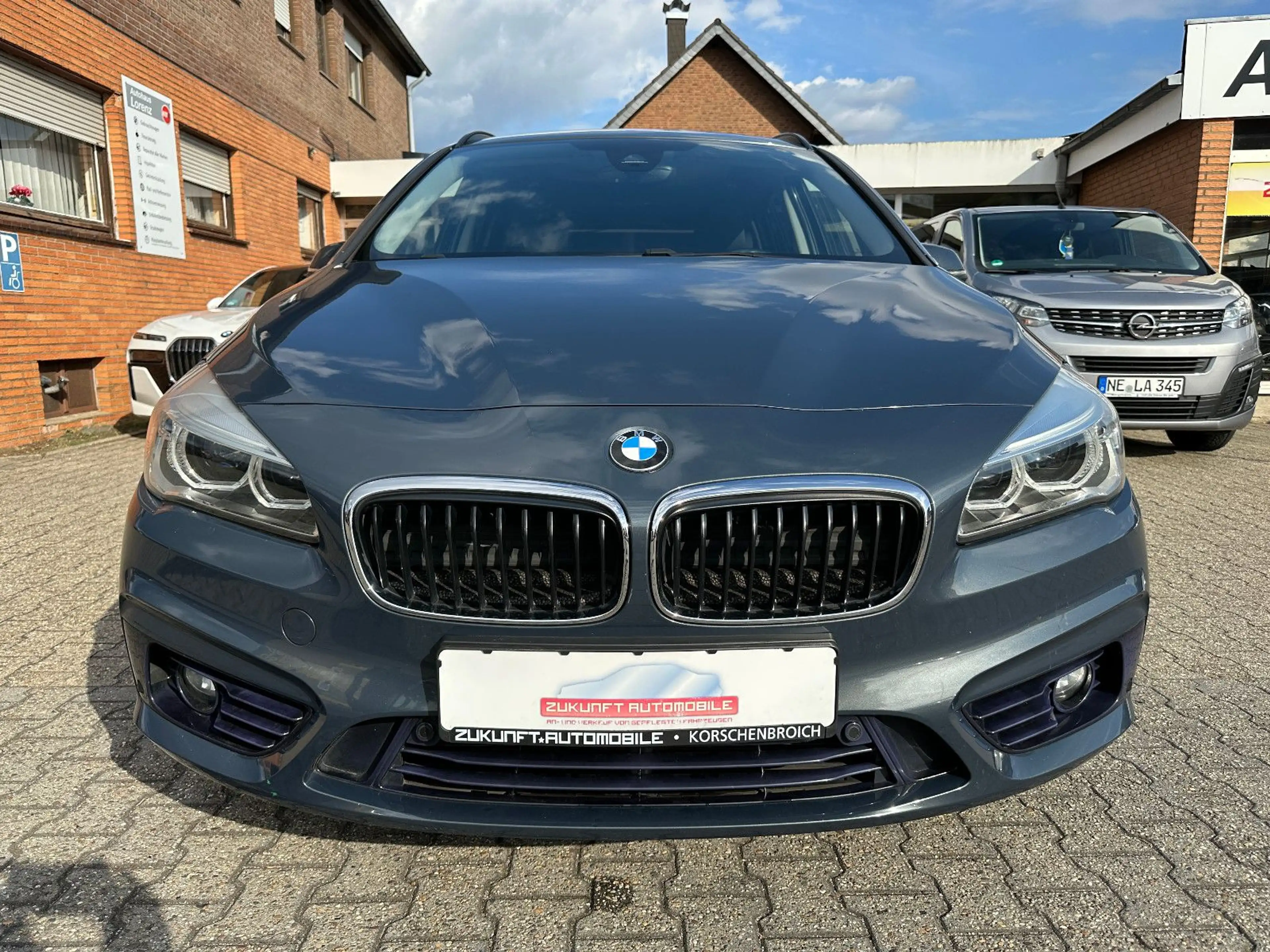BMW 218 Gran Tourer 218d Sport Line /7-Sitzer/PANO — photo 3