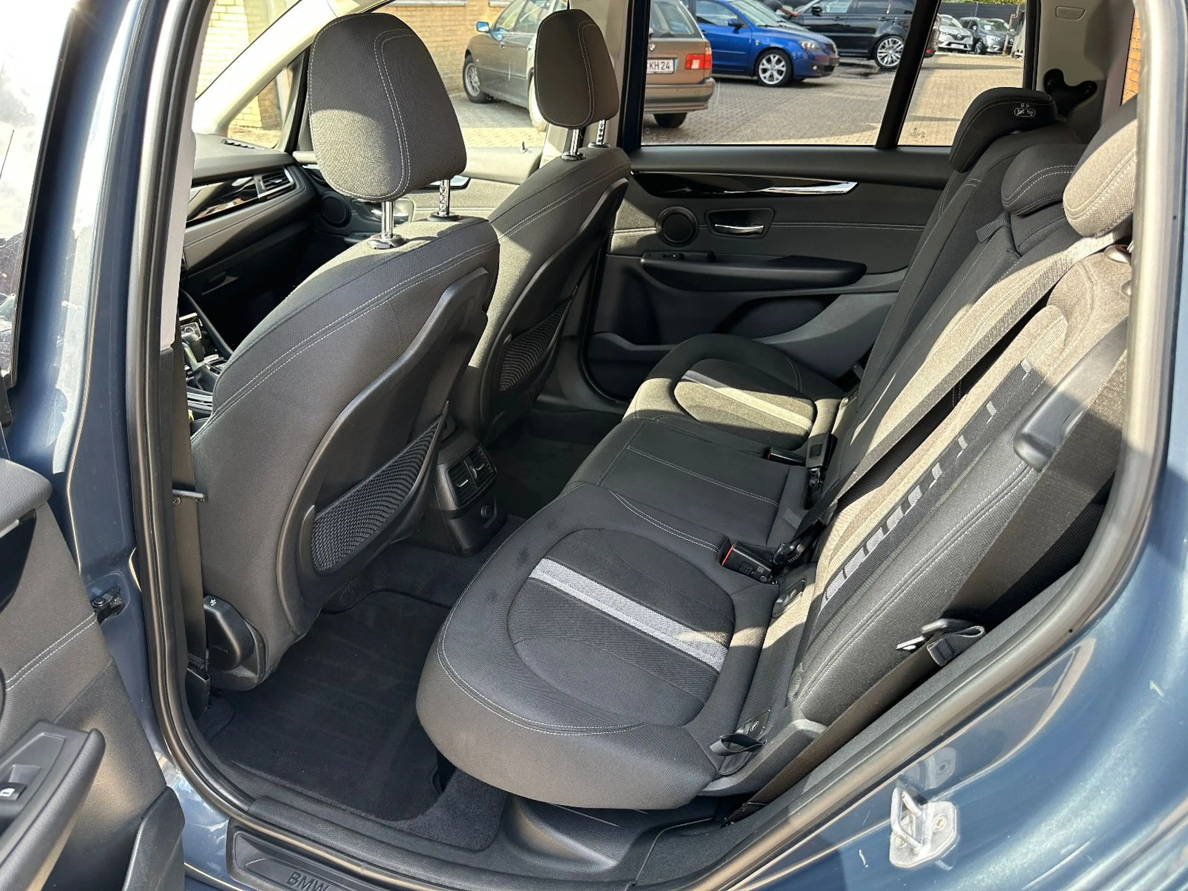 BMW 218 Gran Tourer 218d Sport Line /7-Sitzer/PANO — photo 10